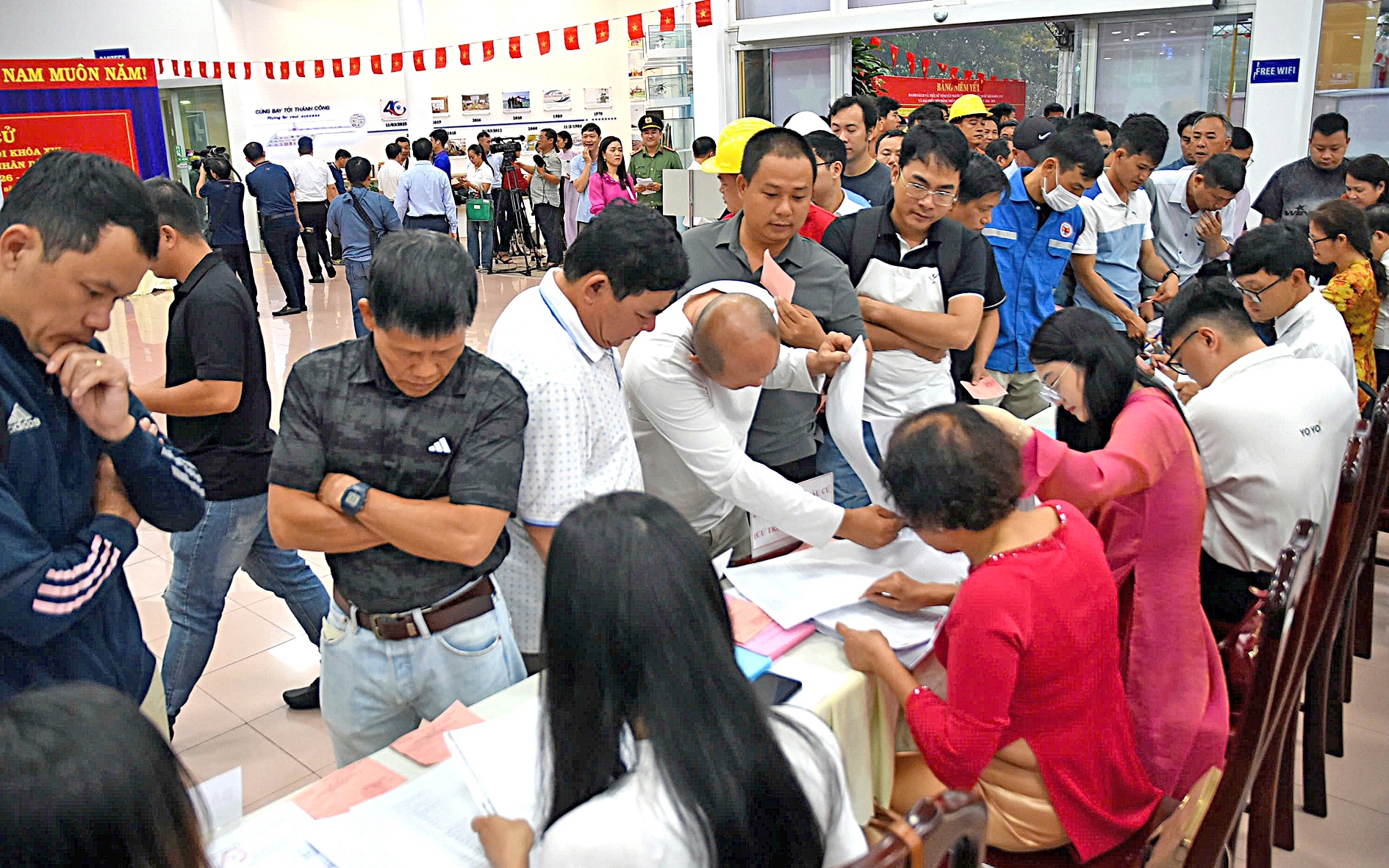 Đại Biểu Quốc Hội Khóa XVI: Nâng Cao Chất Lượng, Đáp Ứng Yêu Cầu Phát Triển Mới