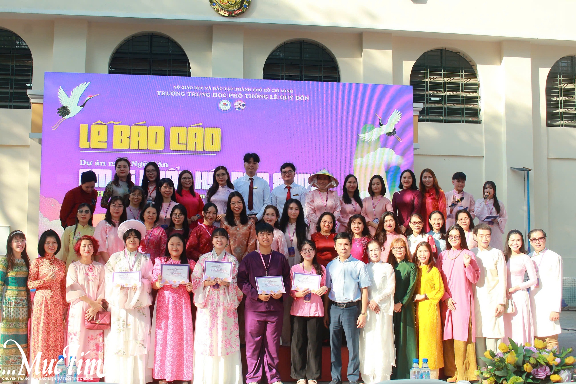 Tiết ngữ văn đặc biệt của học trò Trường THPT Lê Quý Đôn- Ảnh 16. Tiết ngữ văn đặc biệt của học trò Trường THPT Lê Quý Đôn- Ảnh 16.