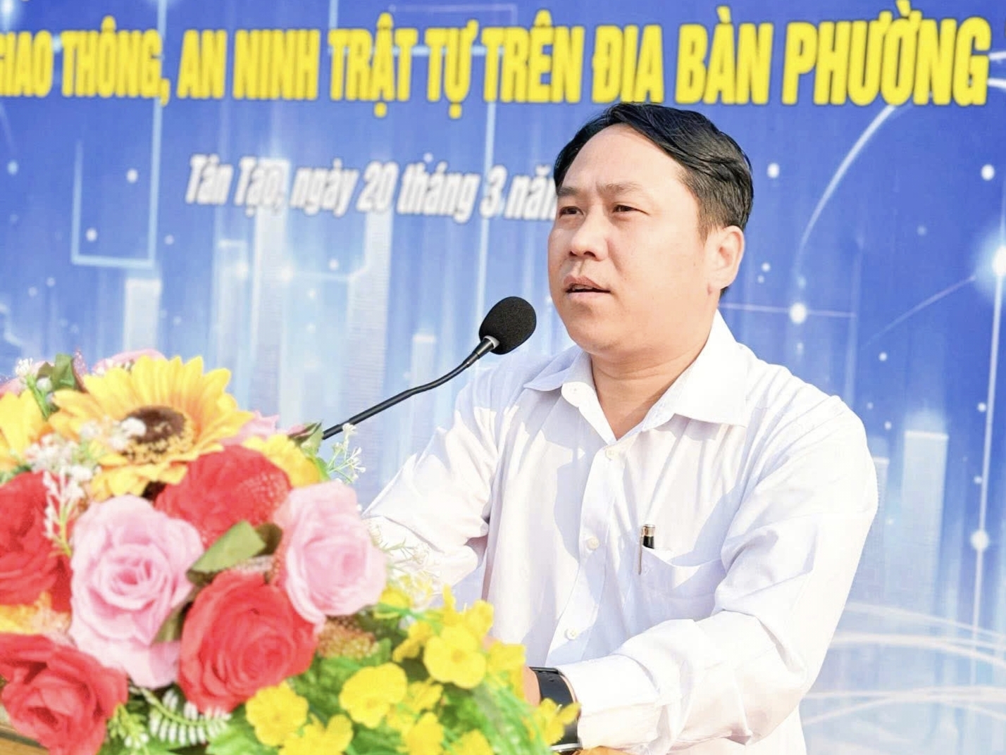 Phường Tân Tạo ra mắt hệ thống camera giám sát trật tự đô thị, an toàn giao thông - Ảnh 2.