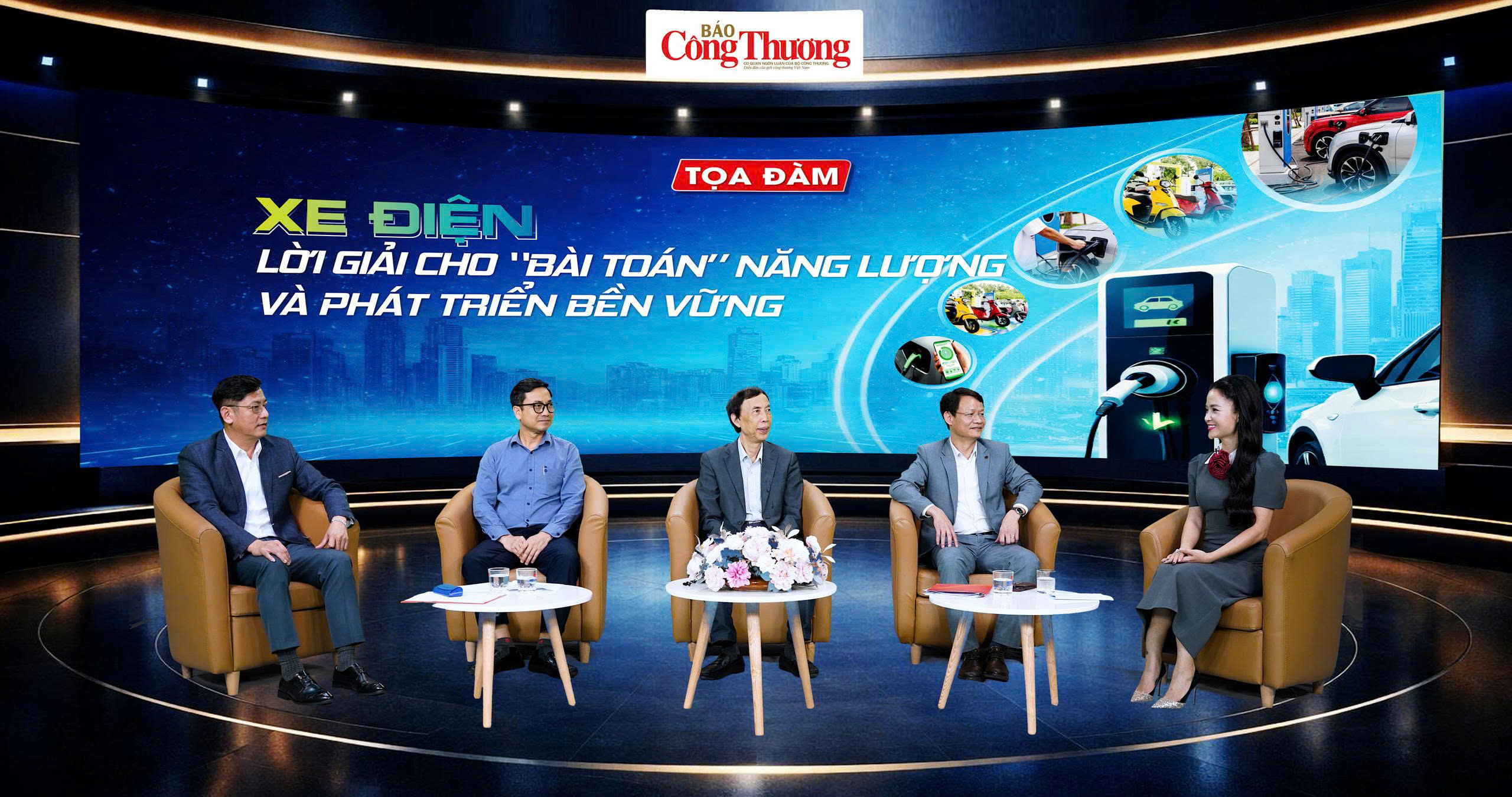 xe điện - Ảnh 1.