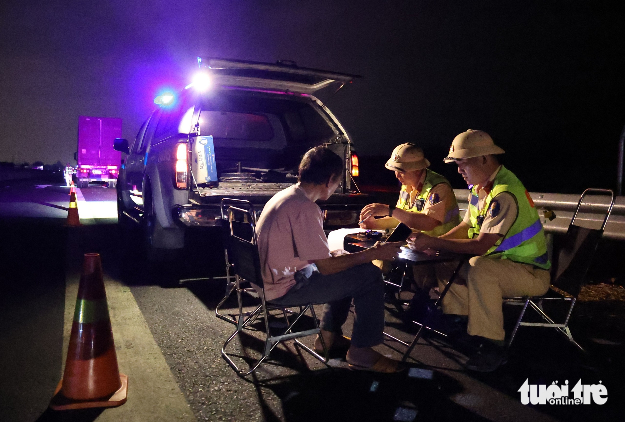 cao tốc - Ảnh 13.