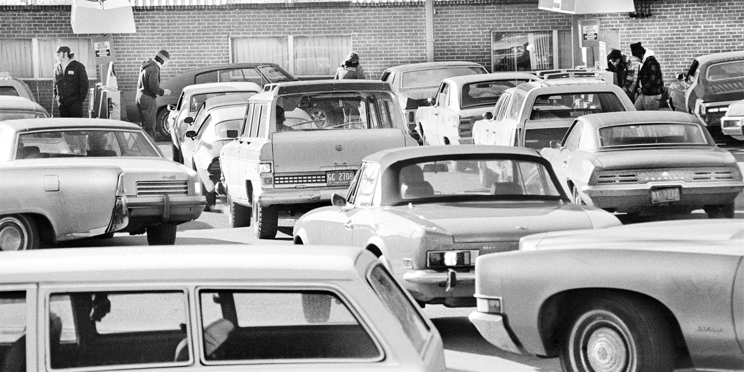 Dầu mỏ: Vũ khí địa chính trị tối thượng - Kỳ 3: Cú sốc dầu mỏ 1973 và quyền lực petrodollar - Ảnh 2. dầu mỏ - Ảnh 2.