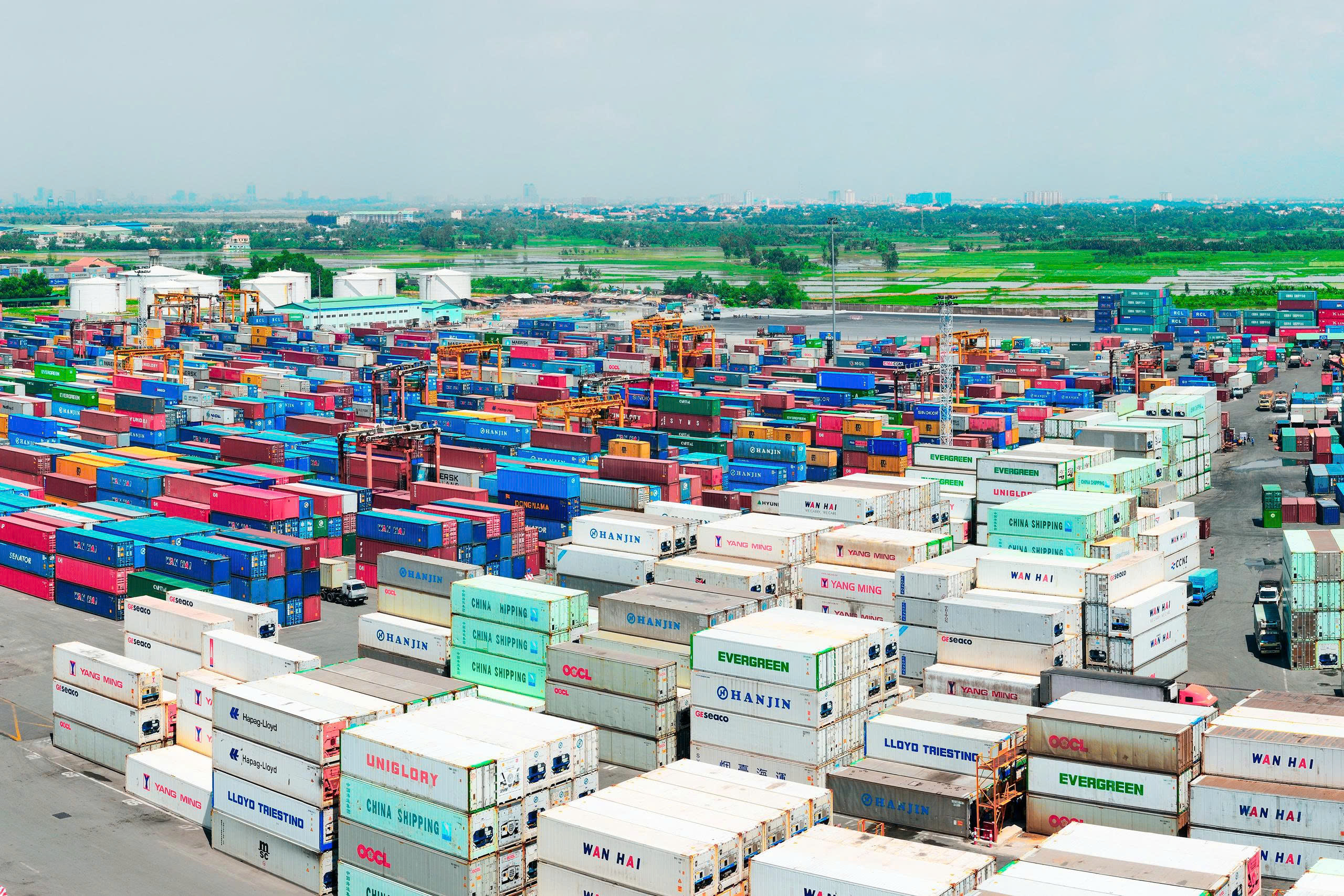 Xung đột Trung Đông: Doanh nghiệp cần chủ động tái cấu trúc chuỗi cung ứng - Ảnh 2.