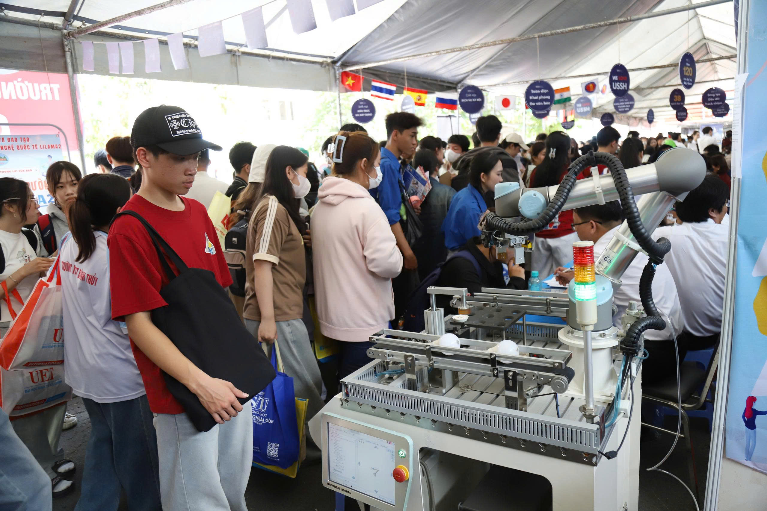 tuyển sinh - Ảnh 7.