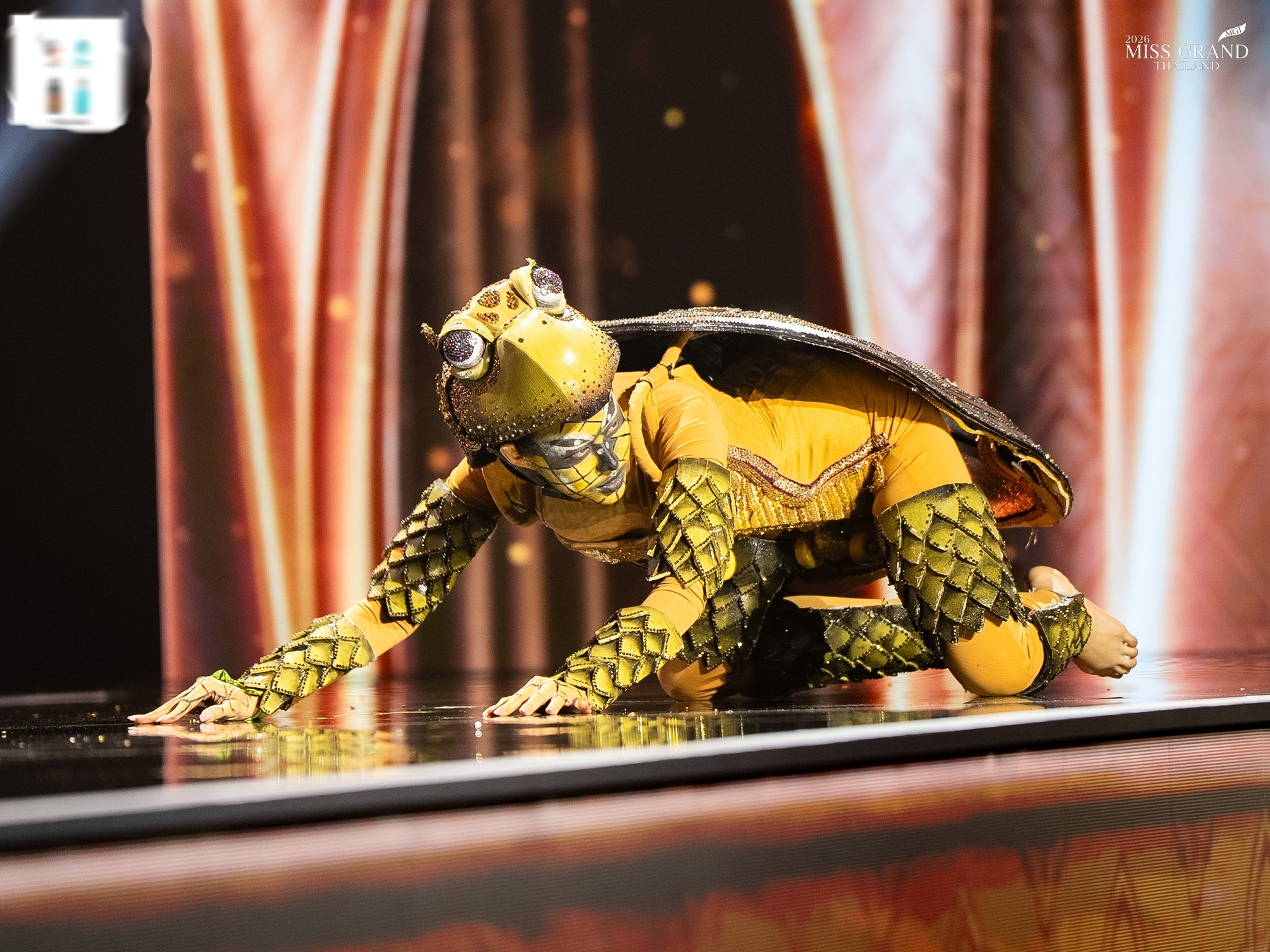 Thi trang phục dân tộc Miss Grand Thailand 2026: Sân khấu thành 'sở thú'? - Ảnh 1. Miss Grand Thailand 2026 - Ảnh 1.