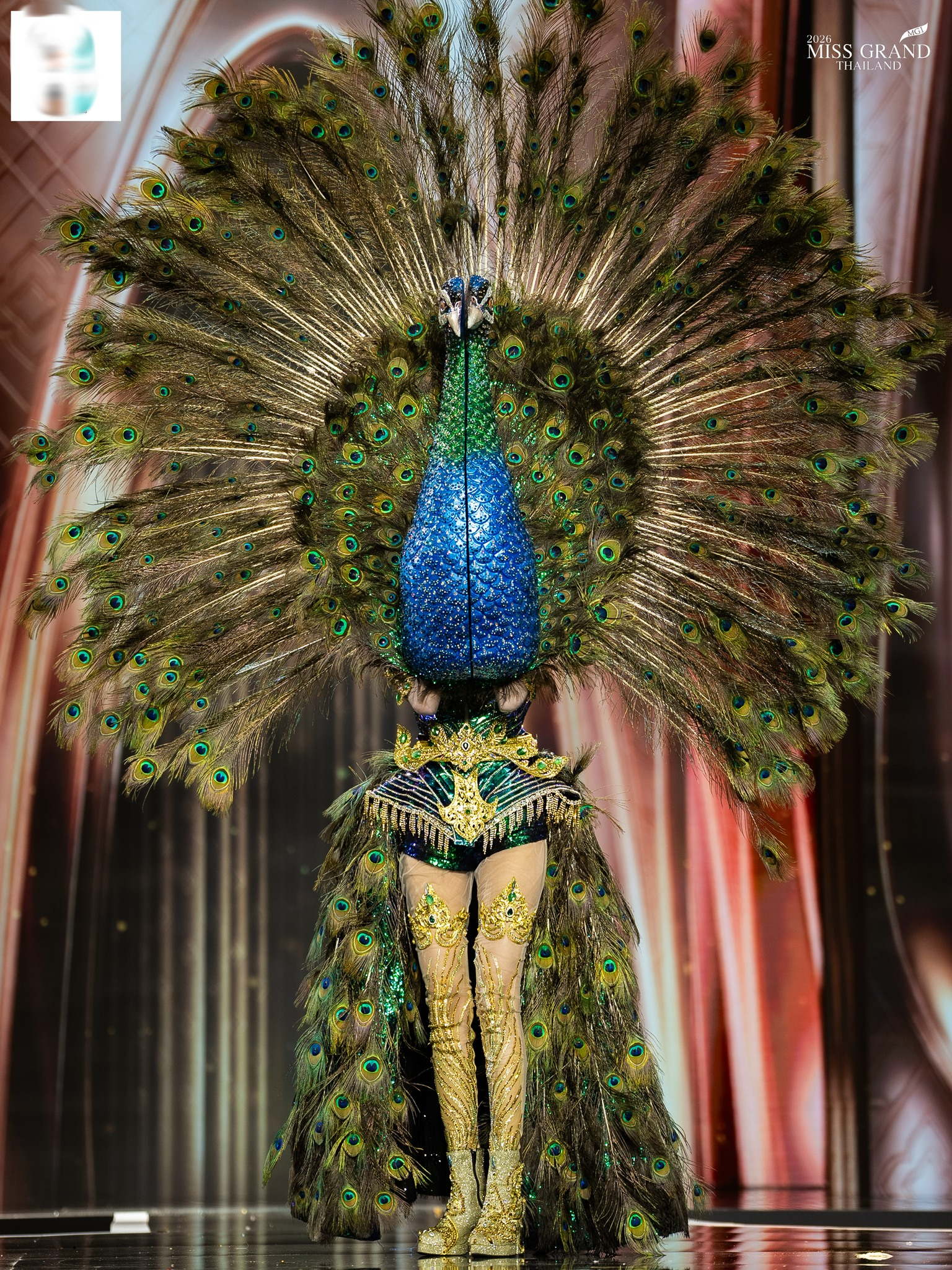 Thi trang phục dân tộc Miss Grand Thailand 2026: Sân khấu thành 'sở thú'? - Ảnh 10. Miss Grand Thailand 2026 - Ảnh 10.