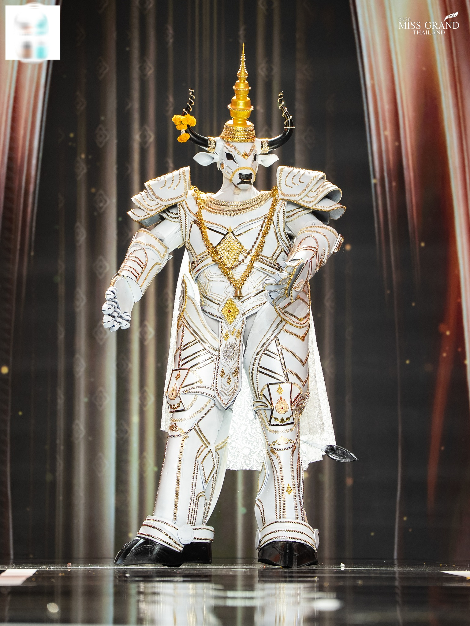 Thi trang phục dân tộc Miss Grand Thailand 2026: Sân khấu thành 'sở thú'? - Ảnh 7. Miss Grand Thailand 2026 - Ảnh 7.