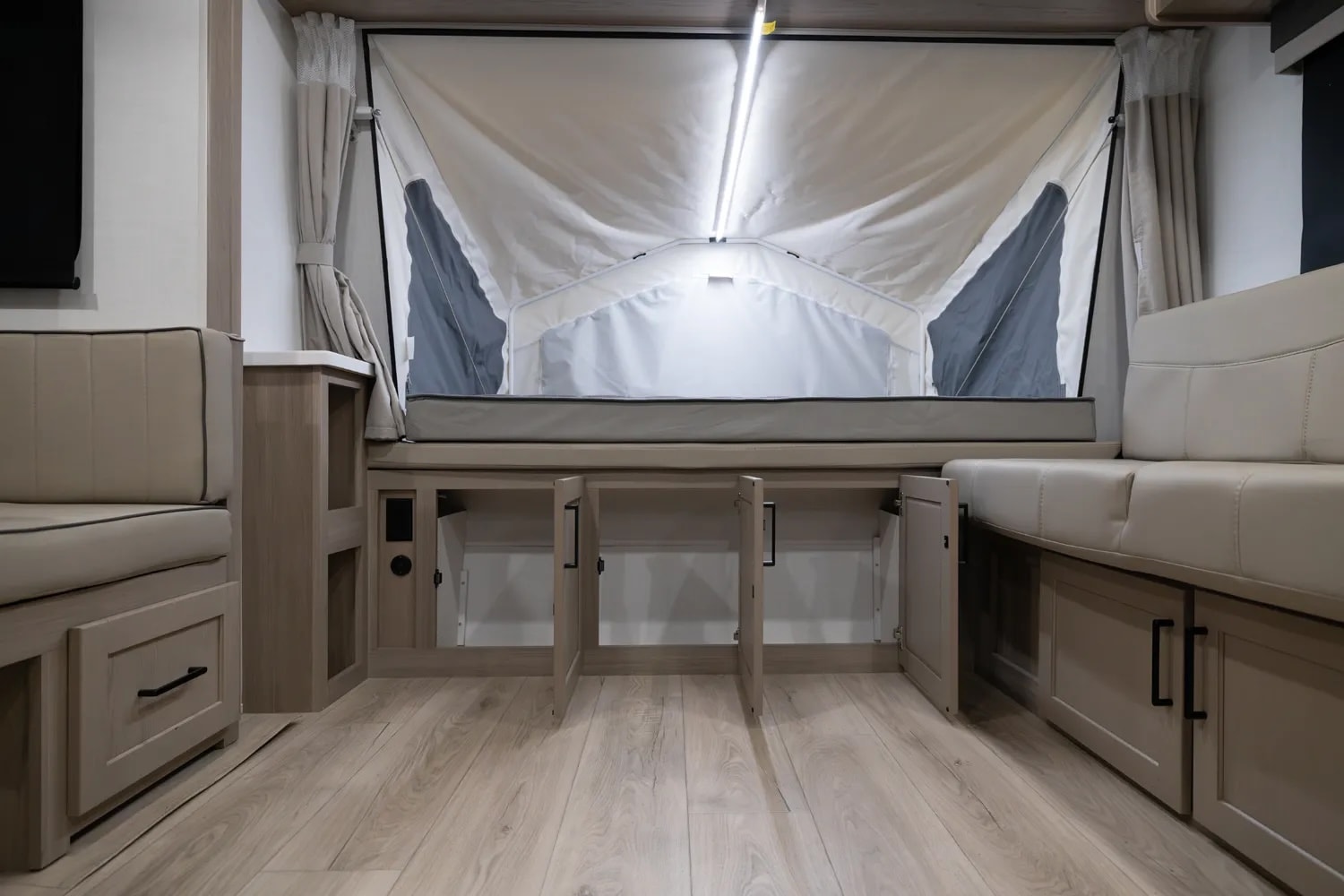 nhà di động - Ảnh 13.