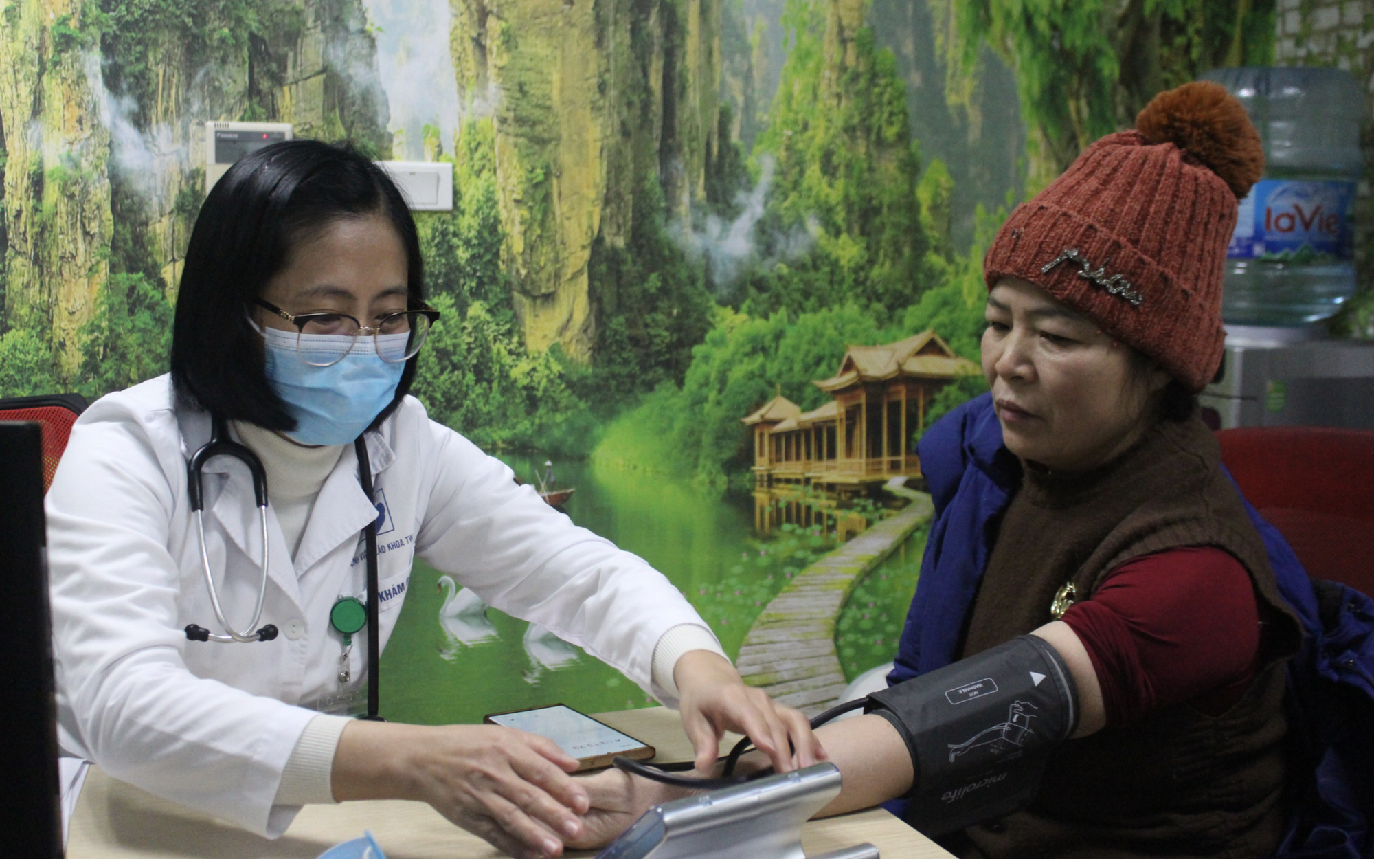 Ho Chi Minh City to offer free health screenings to 16,000 residents at 60 sites- Ảnh 2. Ho Chi Minh City to offer free health screenings to 16,000 residents at 60 sites- Ảnh 2.