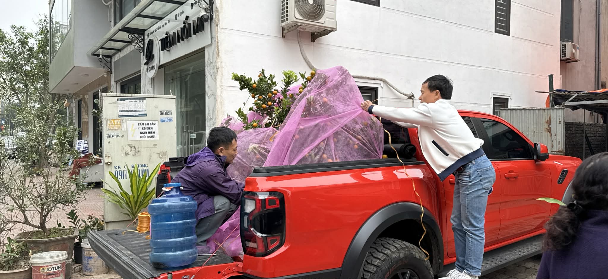 Vụ cấm xe bán tải vào nội đô, lãnh đạo Sở Xây dựng Hà Nội nói gì? - Ảnh 1.