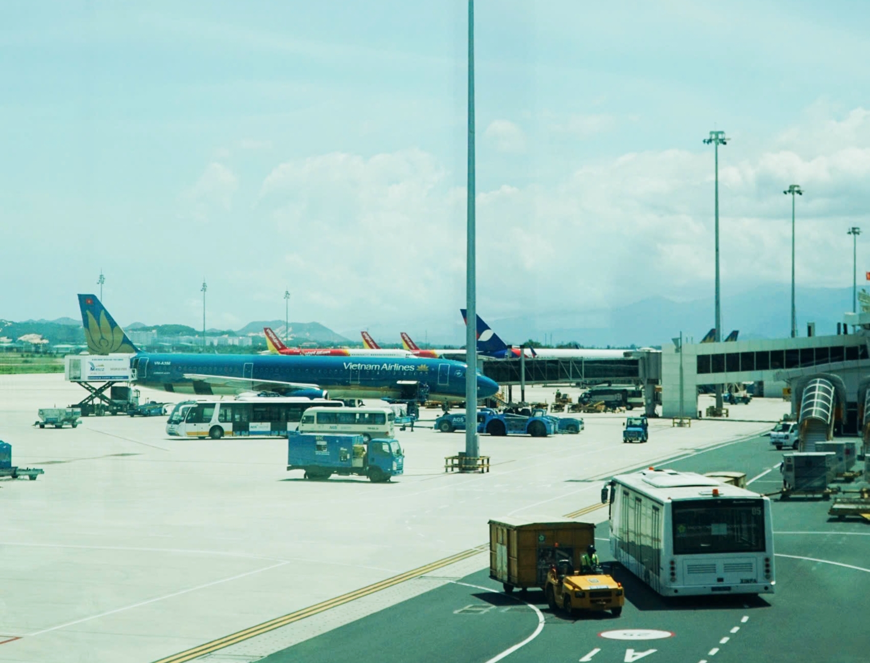 Vietnam Airlines tạm dừng bay Hải Phòng - Cam Ranh do áp lực chi phí nhiên liệu