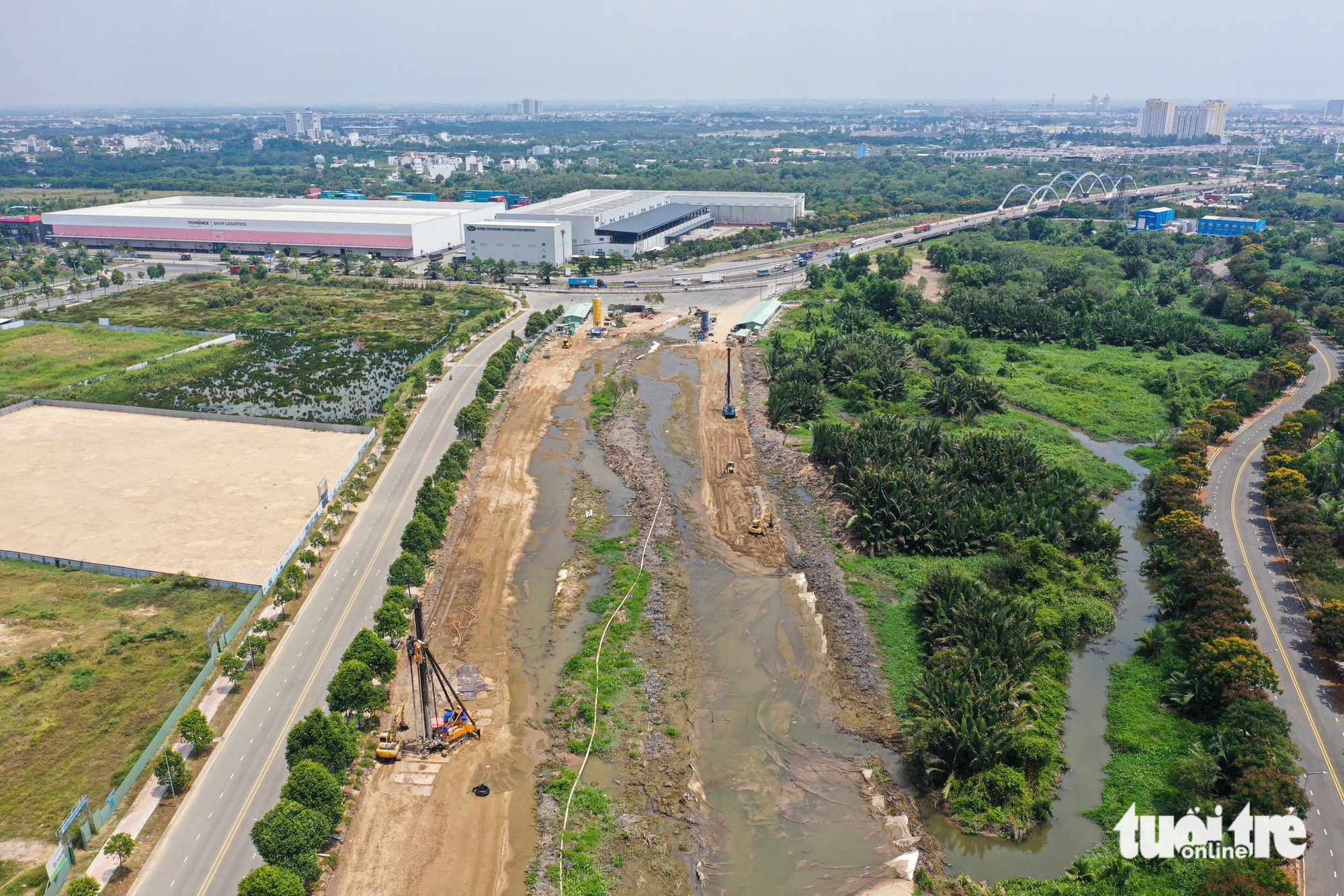 Người dân dự án Vành đai 2 TP.HCM tháo nhà, giao mặt bằng: Mong dự án nhanh đúng tiến độ - Ảnh 12.