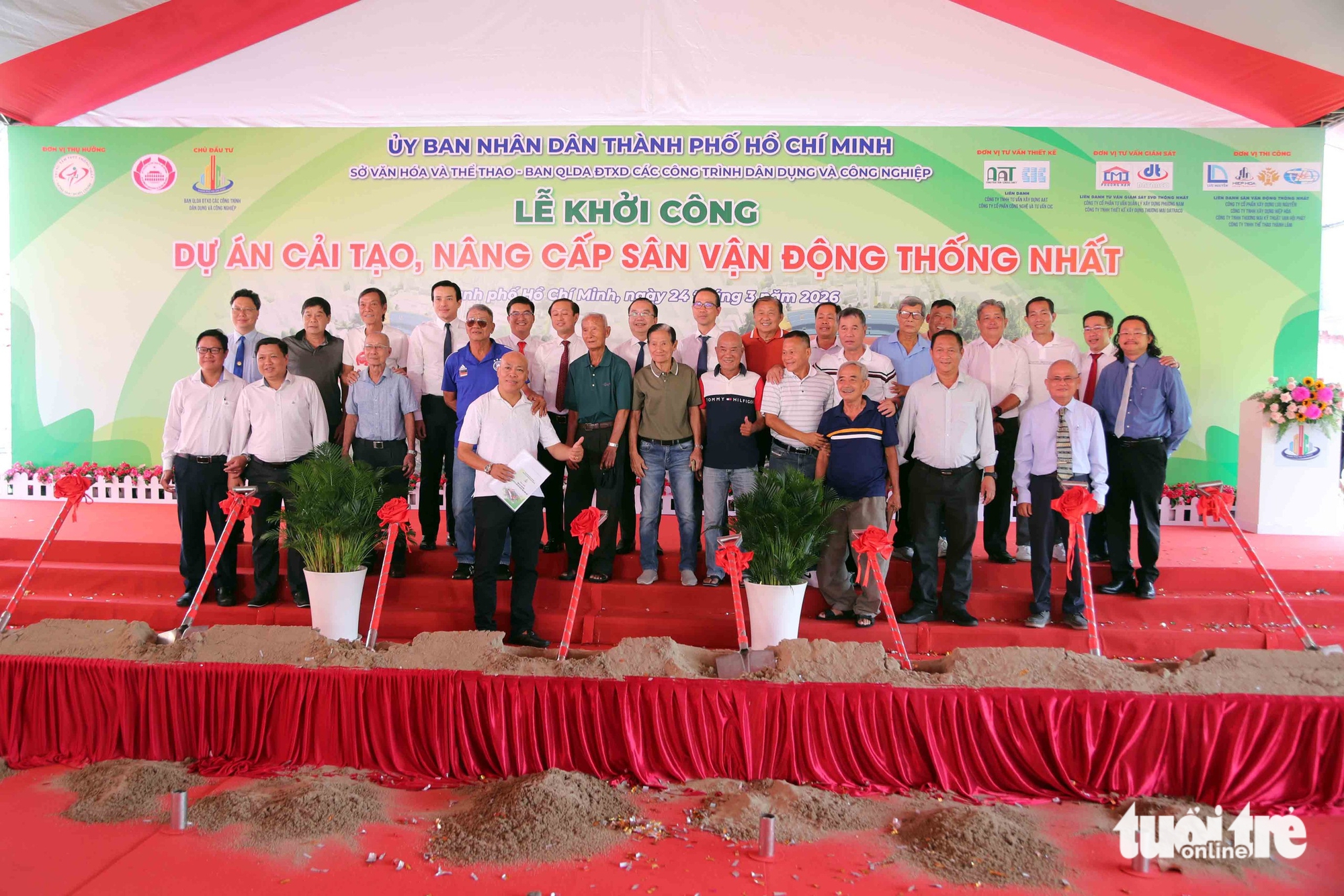 Sân Thống Nhất bắt đầu được cải tạo, nâng cấp - Ảnh 14.