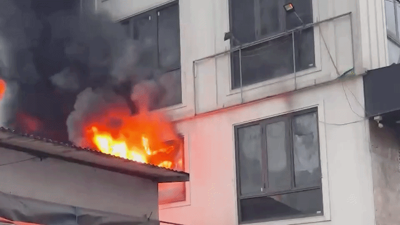 cháy nhà - Ảnh 1.