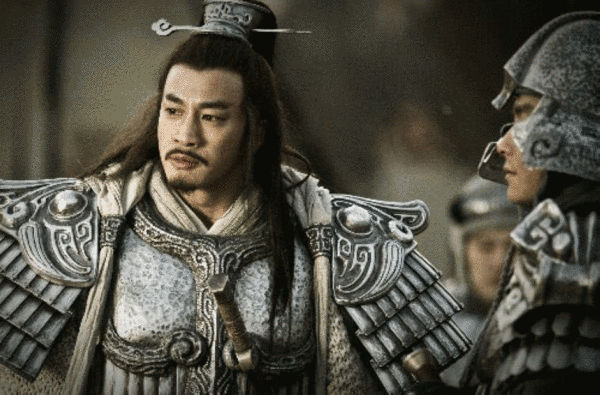 Hà Nhuận Đông bất ngờ viral trở lại với loạt vai diễn tướng quân ra trận - Ảnh 1.