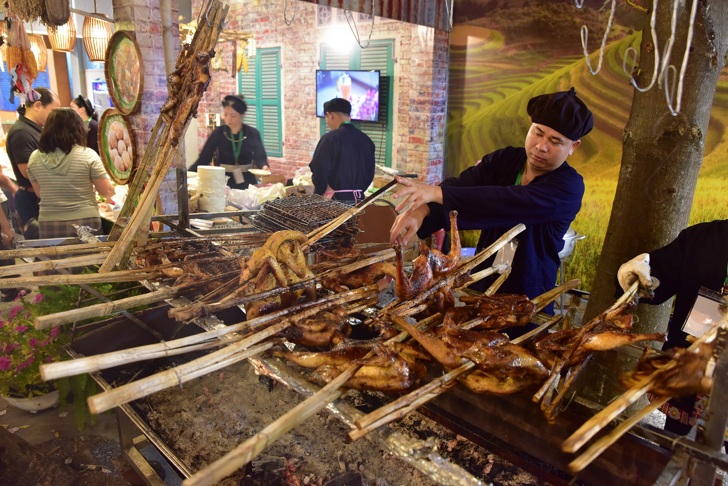 Saigontourist Group - Ảnh 1.