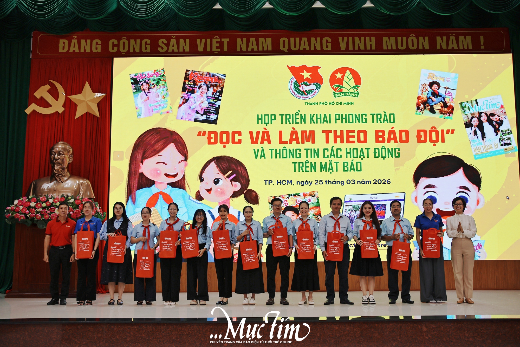 Hơn 260 cán bộ Đội dự triển khai phong trào “Đọc và làm theo báo Đội”- Ảnh 12.