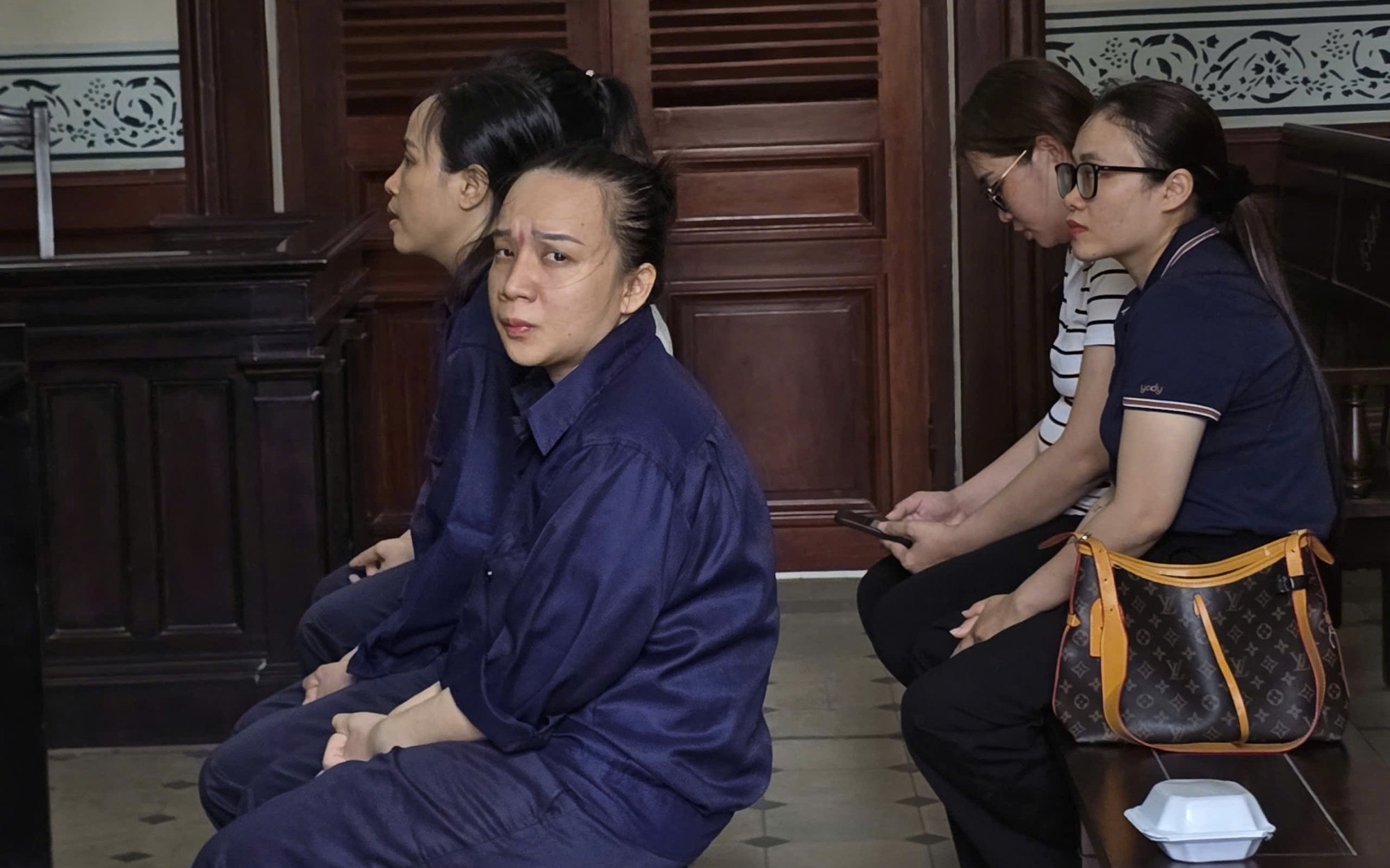 Khởi tố người phụ nữ tổ chức mang thai hộ vì mục đích thương mại hơn 1 tỉ đồng - Ảnh 1.