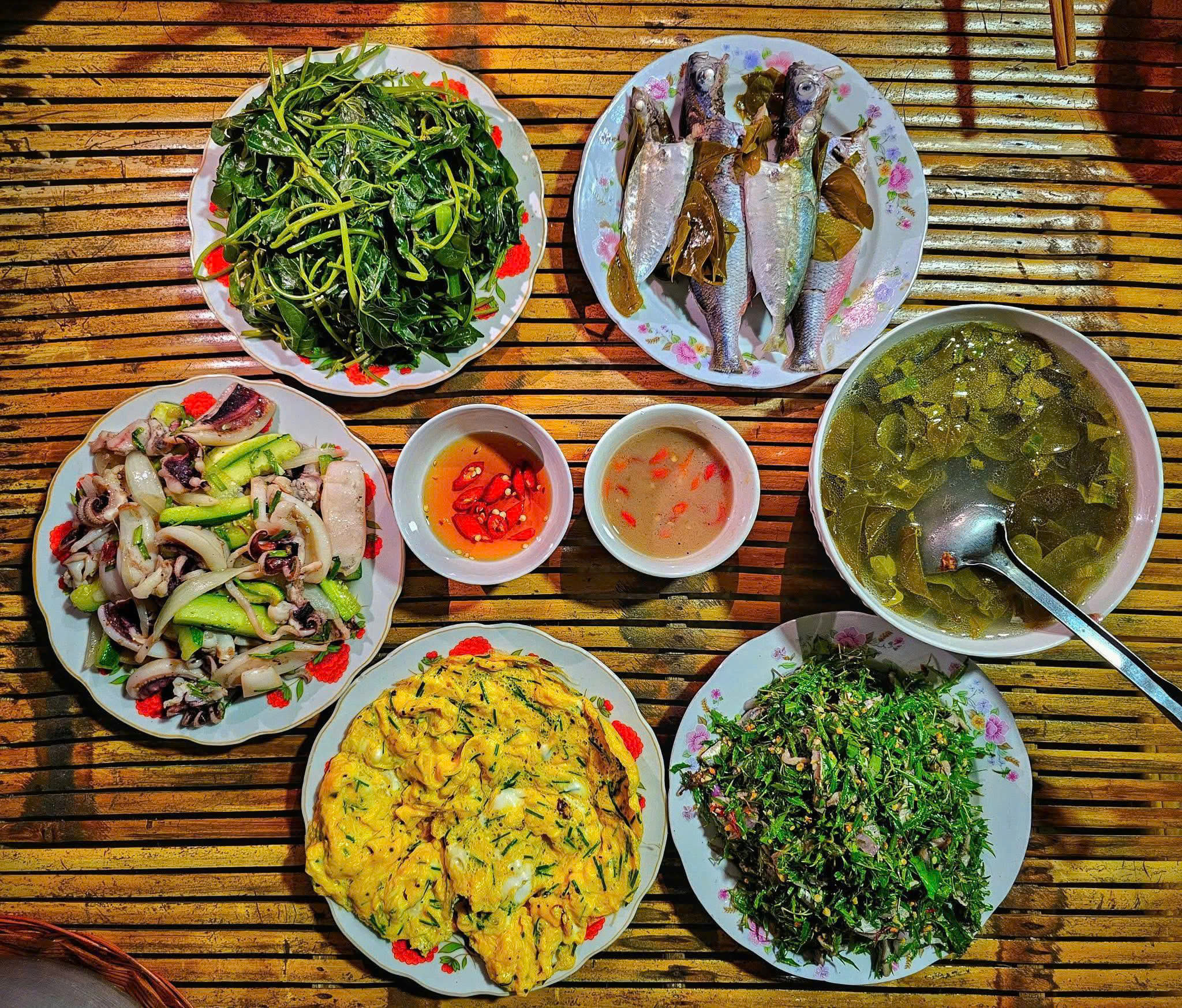 Nhà tranh vách đất ở làng Gò Cỏ, kéo ký ức xưa cũ ùa về - Ảnh 18.