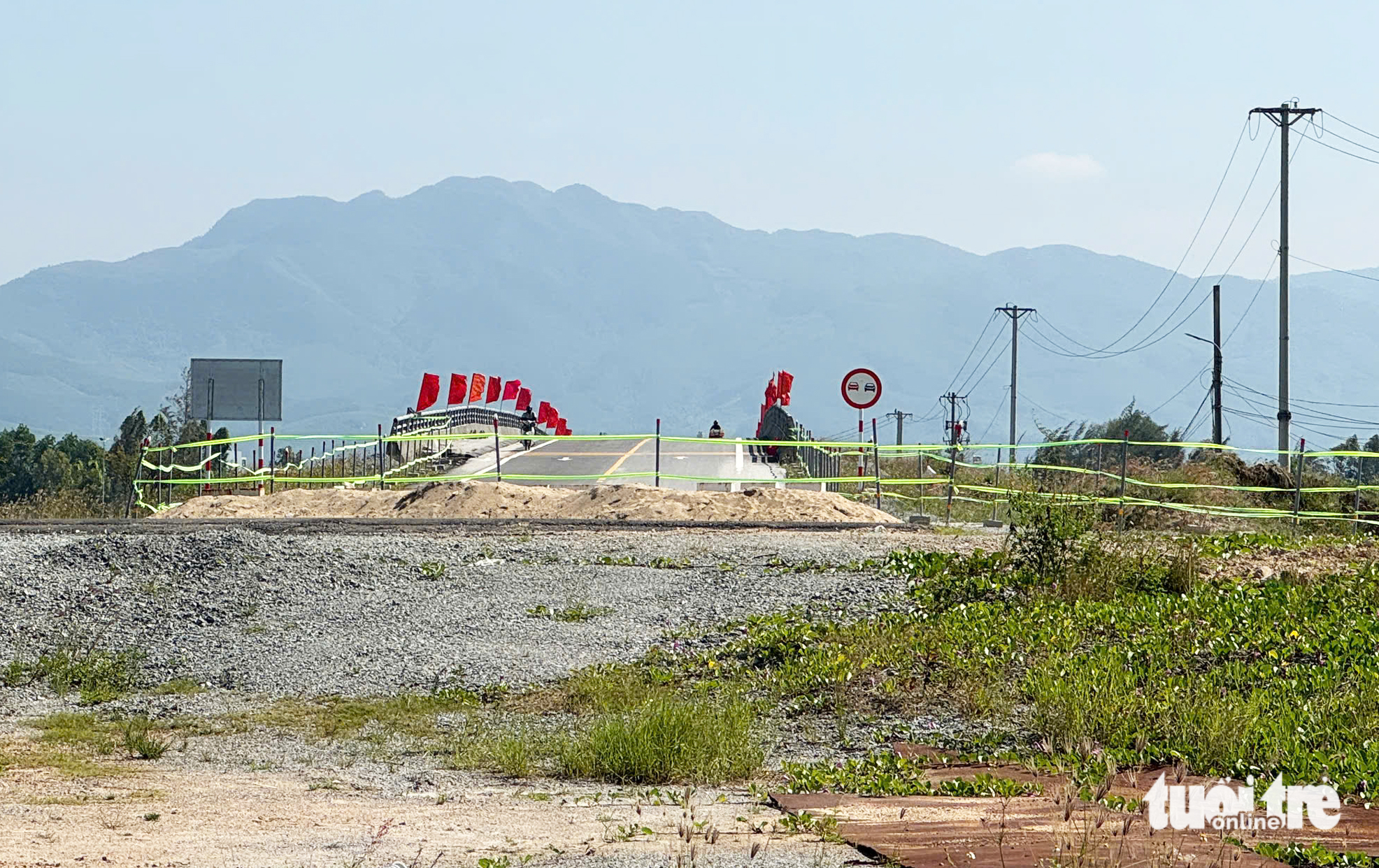 cây cầu - Ảnh 5.