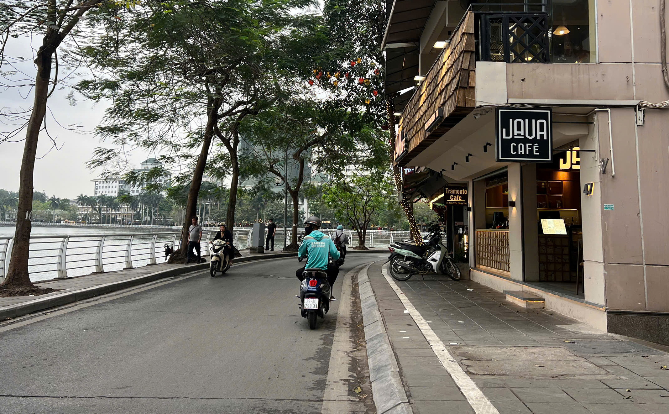 vỉa hè - Ảnh 2.