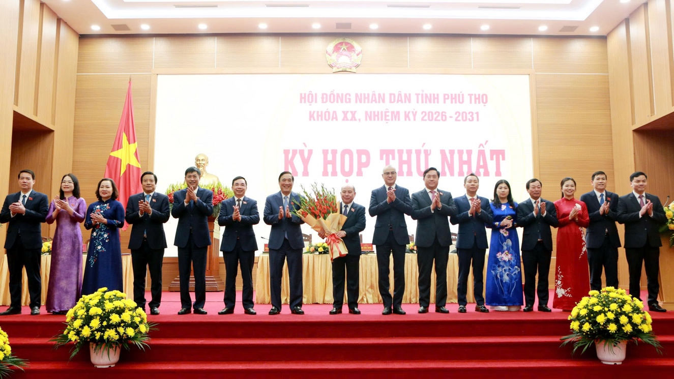 Ông Trần Duy Đông tiếp tục làm Chủ tịch UBND tỉnh Phú Thọ - Ảnh 1.