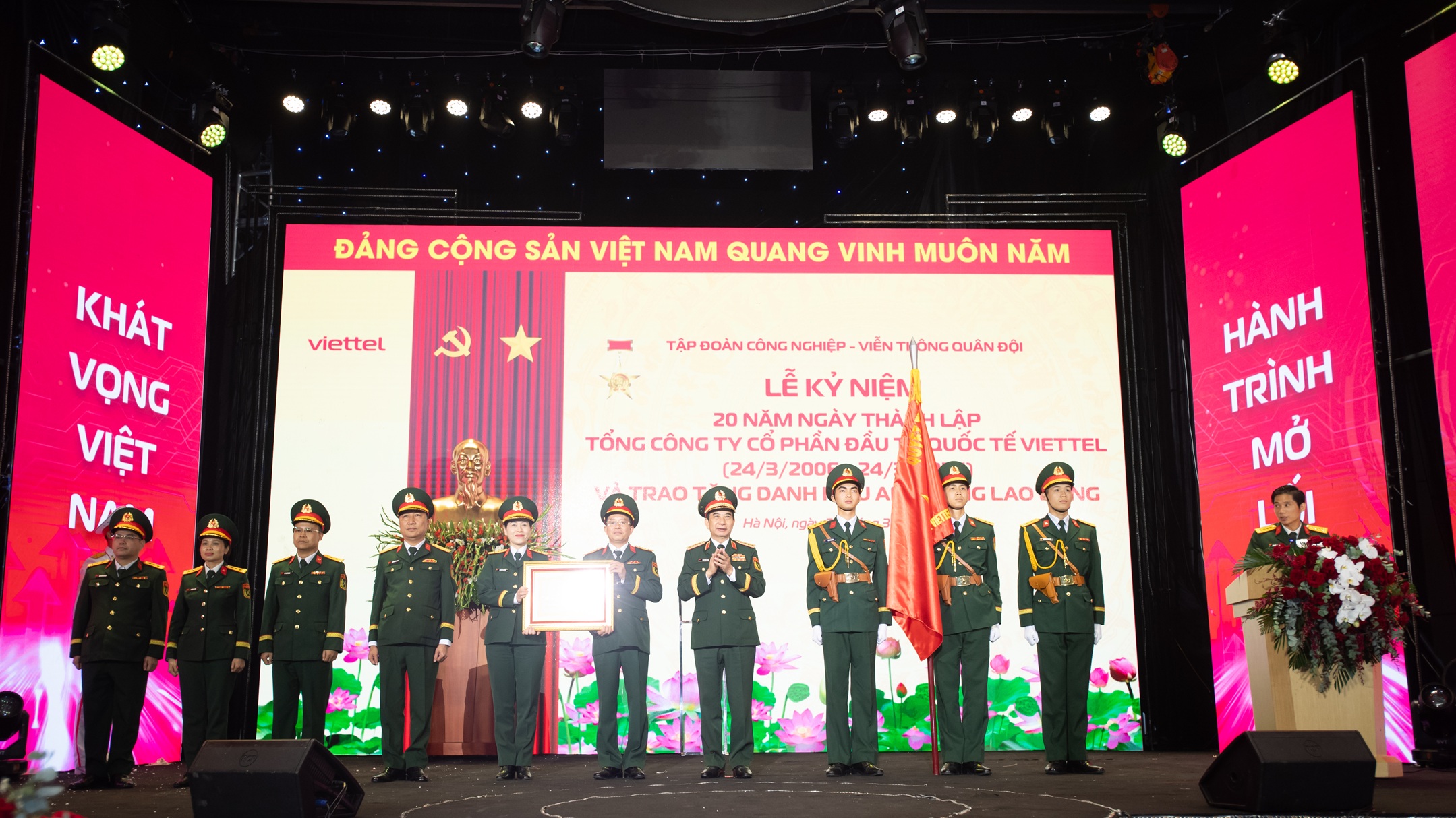 Đại tướng Phan Văn Giang: Viettel phải làm chủ công nghệ chiến lược, công nghệ lõi - Ảnh 3.