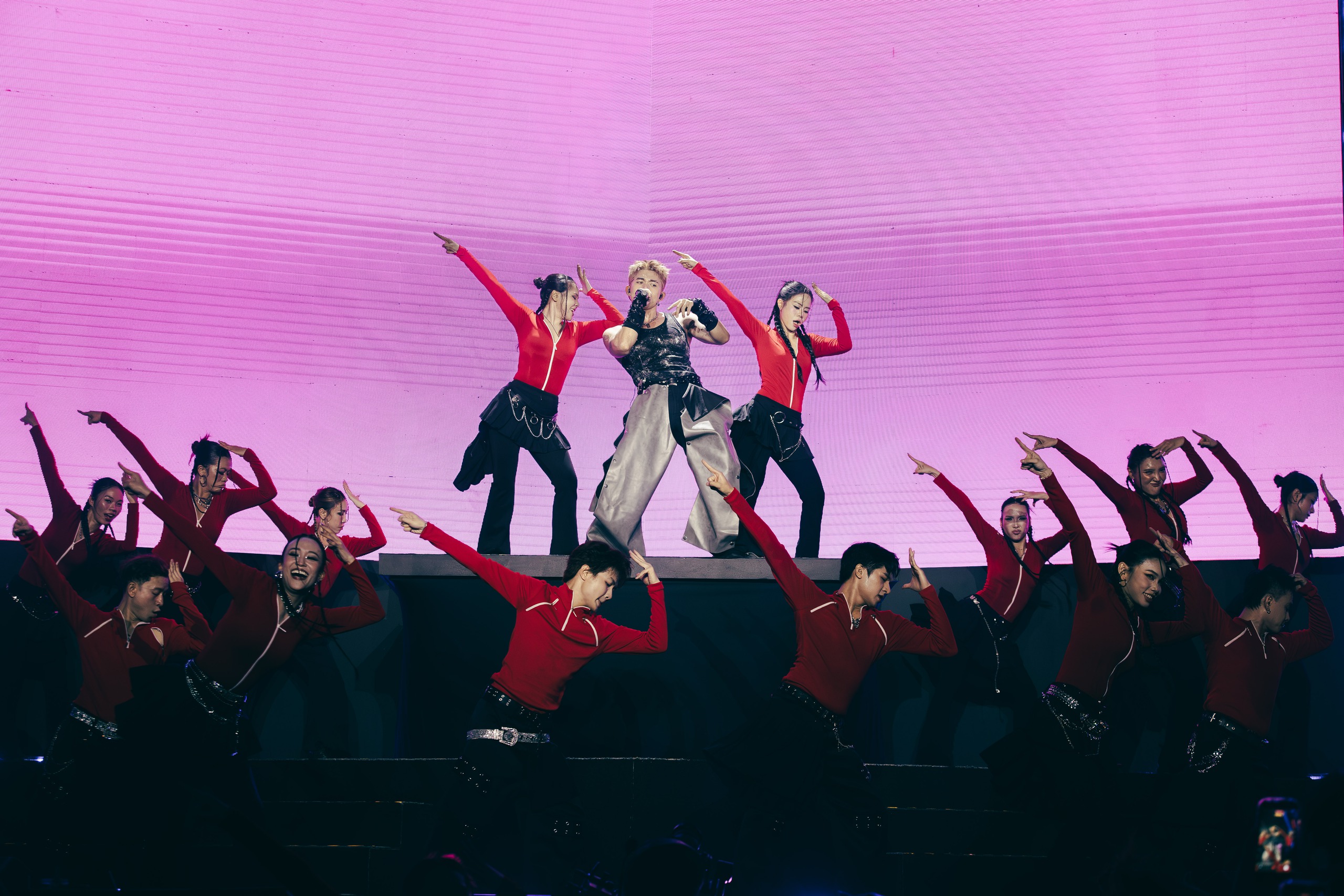 26 trái tim nhỏ được cứu từ chương trình Jun Phạm J-UNZIP Showcase - Ảnh 5. Jun Phạm - Ảnh 3.