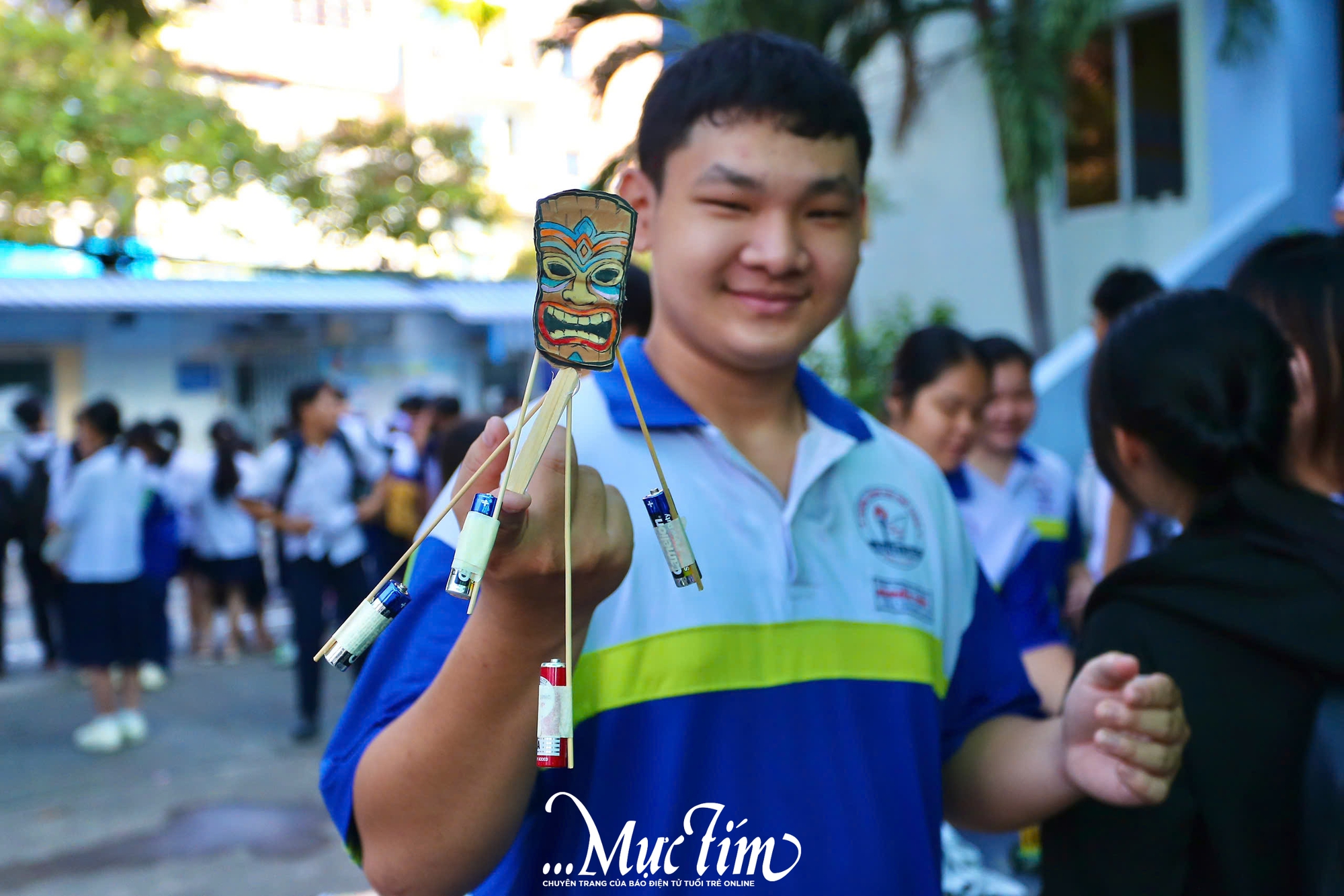 Học trò Trường THPT Nguyễn Trãi biến ý tưởng khoa học thành sản phẩm - Ảnh 13.