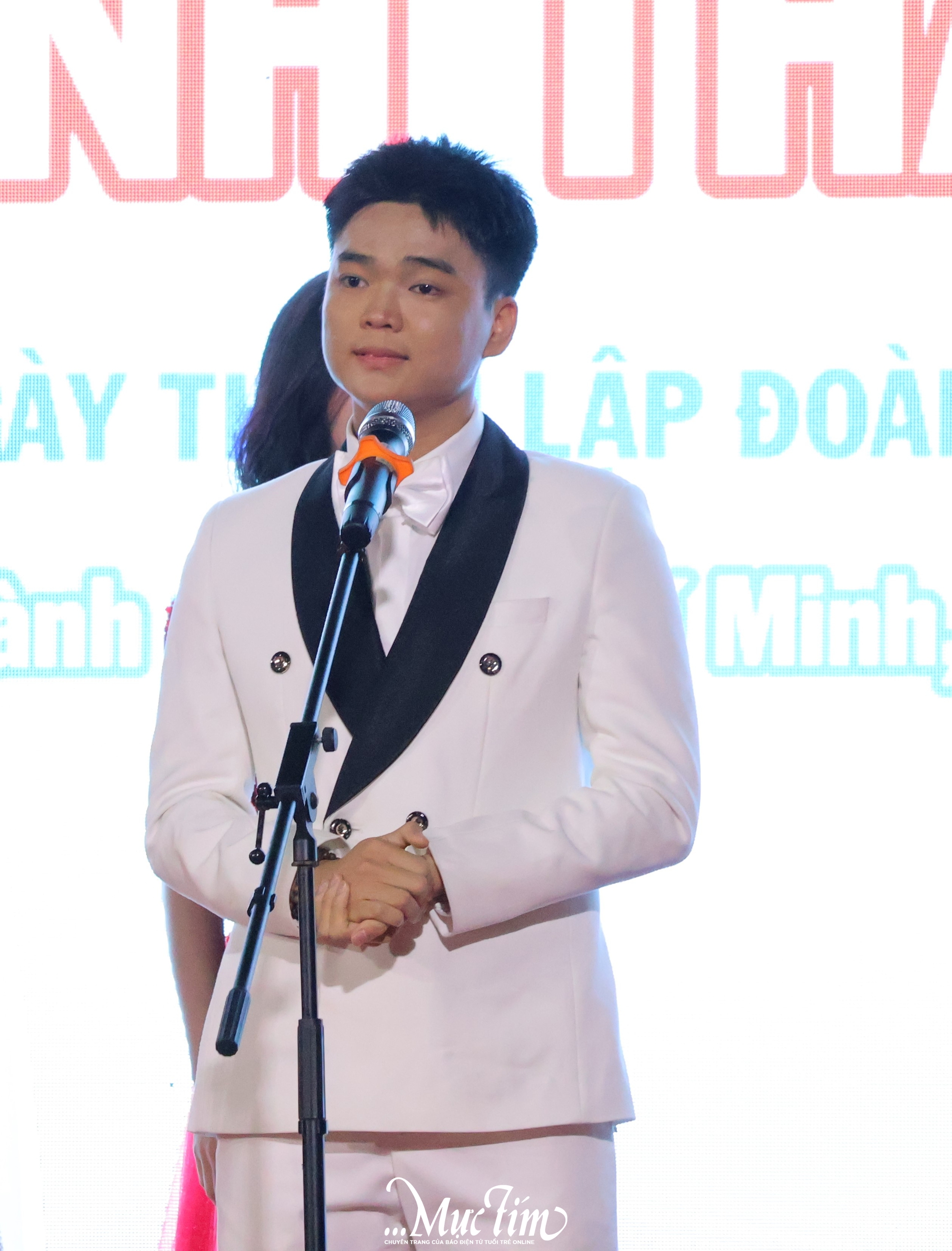 Lớp 12A11 lập 'cú đúp' tại Hội thi Học sinh thanh lịch Trường THPT Phan Đăng Lưu- Ảnh 1.