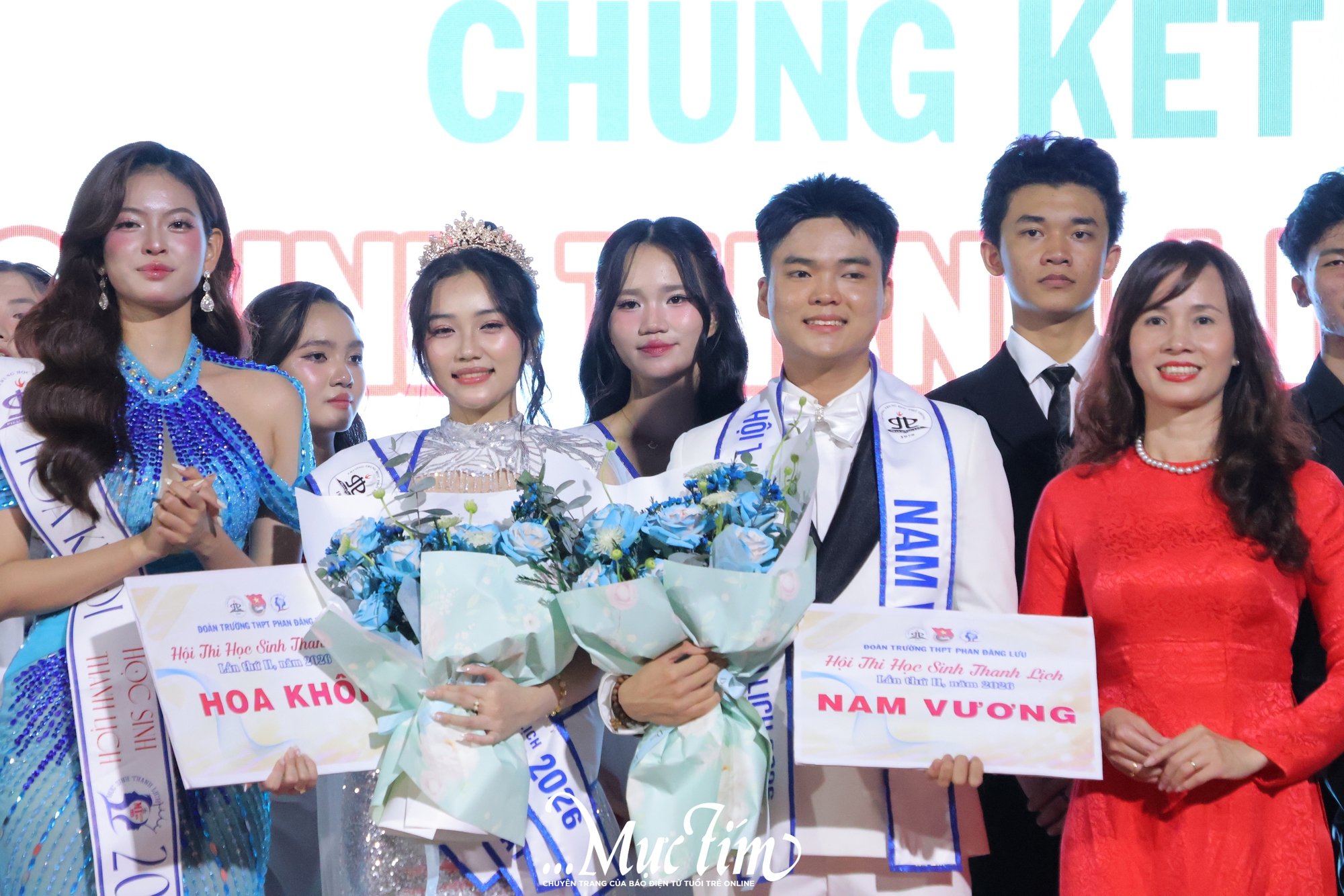 Lớp 12A11 lập 'cú đúp' tại Hội thi Học sinh thanh lịch Trường THPT Phan Đăng Lưu- Ảnh 2.