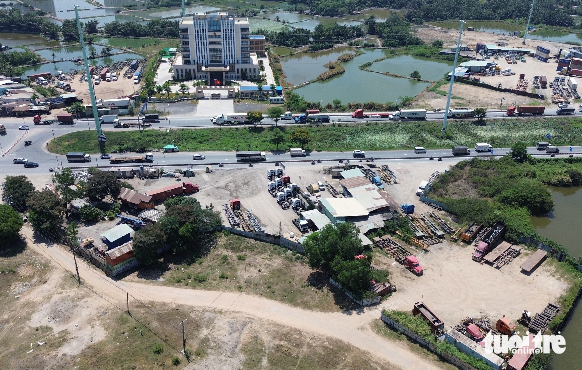 bãi container - Ảnh 4.