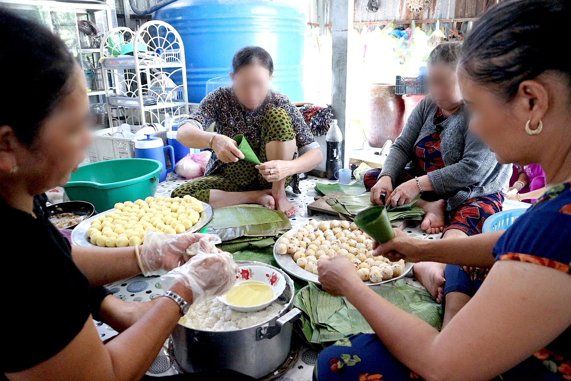 Thời hiện đại, việc giỗ quải còn đặt lên vai con dâu? - Ảnh 1.