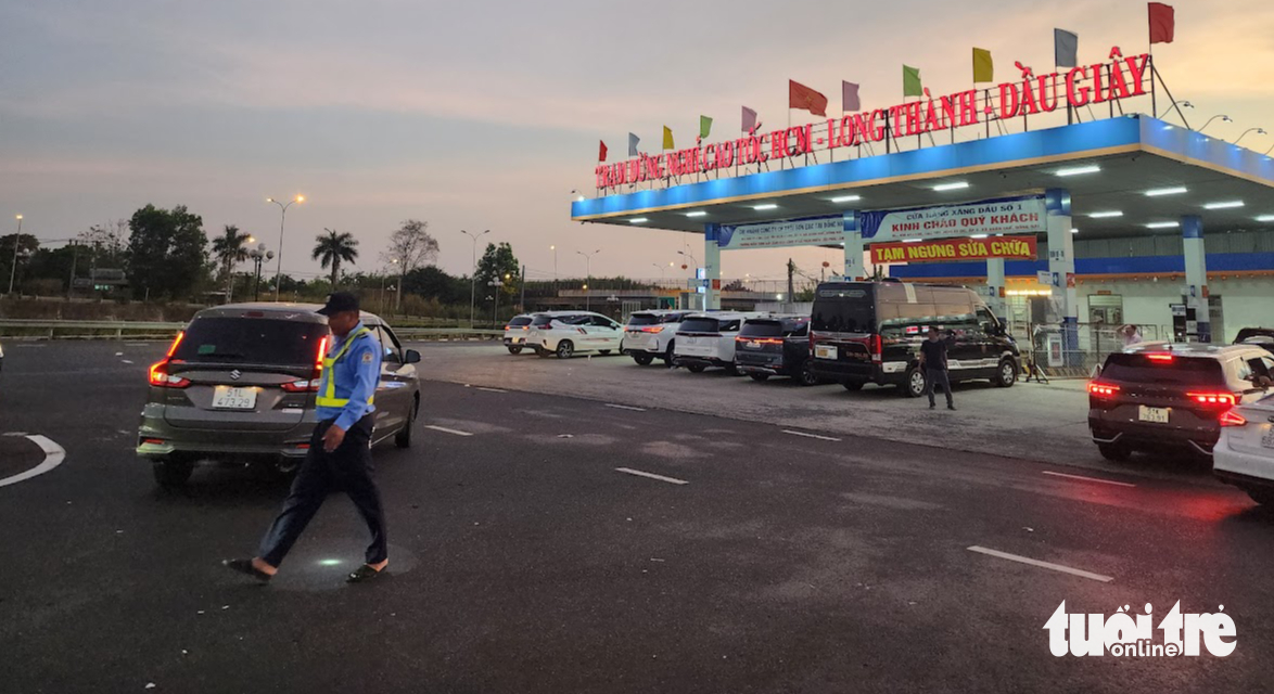 Vụ đứt gãy xăng dầu trên cao tốc Long Thành - Dầu Giây: Châu Thành tiếp tục kiến nghị được bán xăng - Ảnh 1.