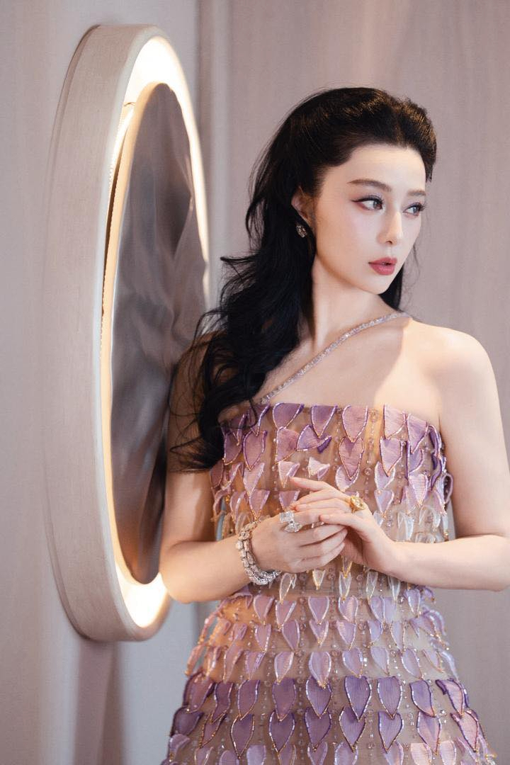 Phạm Băng Băng lên bìa Marie Claire Vietnam: Ê kíp diễn viên chủ động ngỏ lời hợp tác - Ảnh 5.