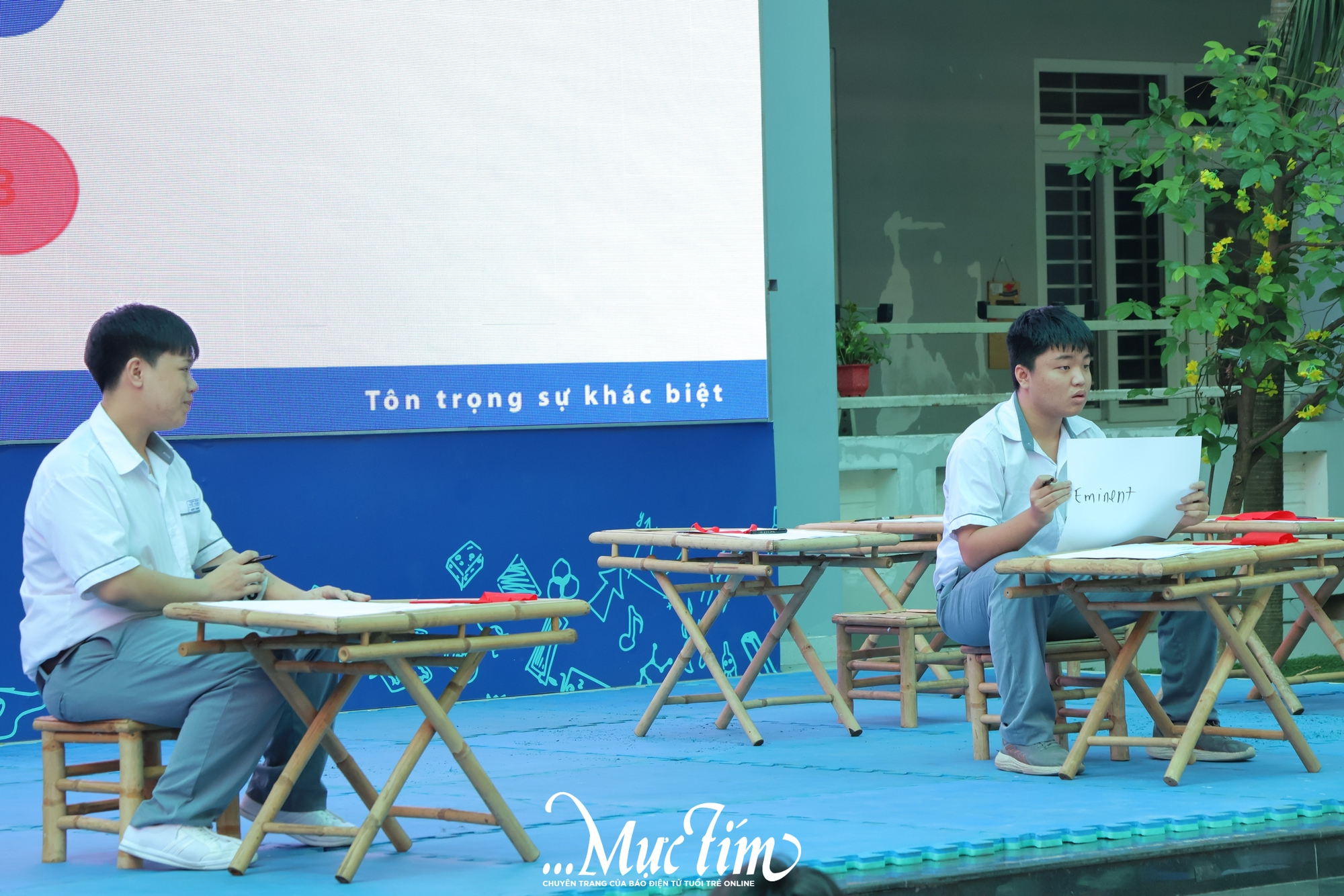 Học sinh Trường THPT Võ Văn Kiệt tái hiện hình ảnh sĩ tử lai kinh ứng thí- Ảnh 1. Học sinh Trường THPT Võ Văn Kiệt tái hiện hình ảnh sĩ tử lai kinh ứng thí- Ảnh 1.