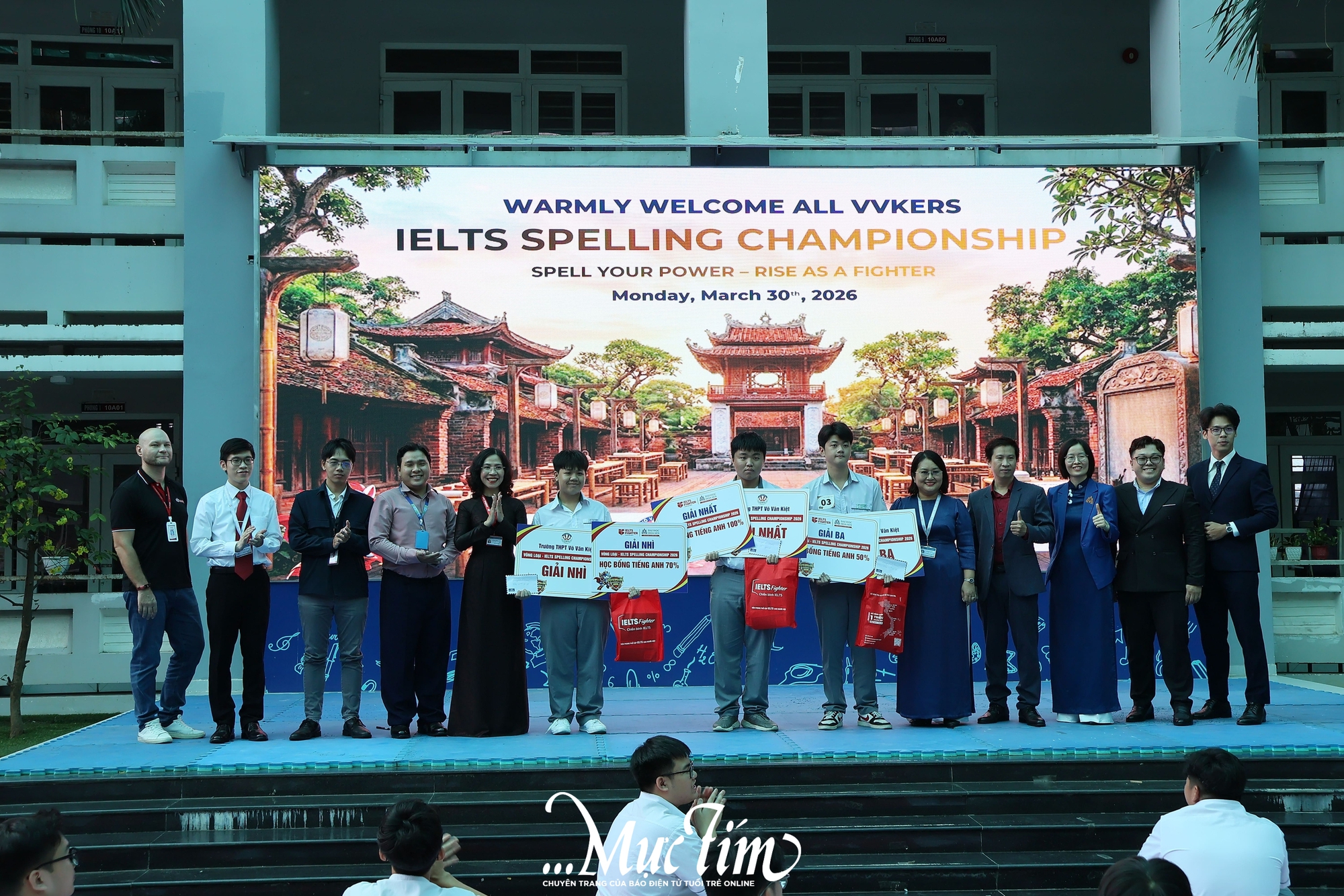 Học sinh Trường THPT Võ Văn Kiệt tái hiện hình ảnh sĩ tử lai kinh ứng thí- Ảnh 13. Học sinh Trường THPT Võ Văn Kiệt tái hiện hình ảnh sĩ tử lai kinh ứng thí- Ảnh 13.