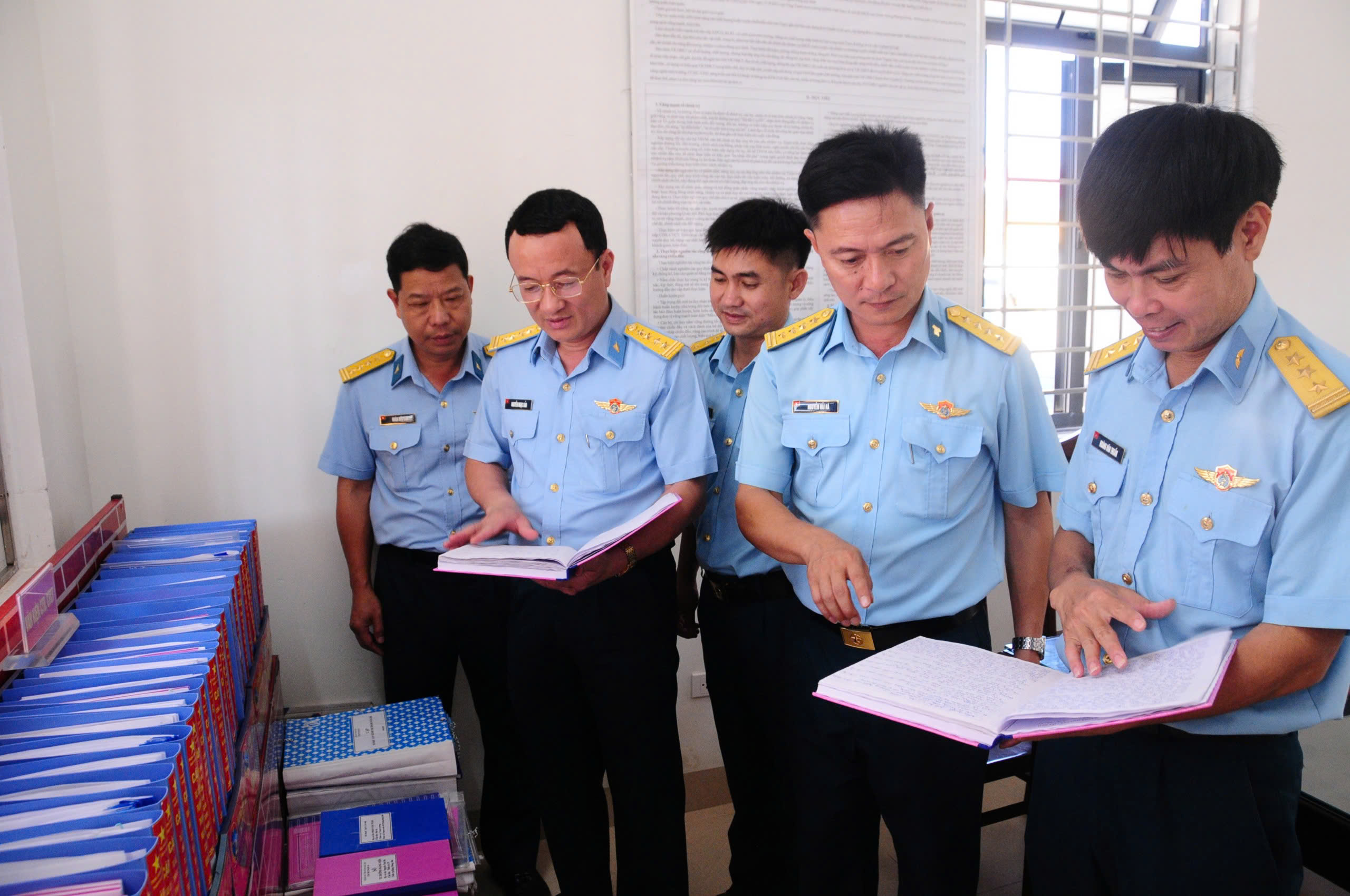 Không quân - Ảnh 3.