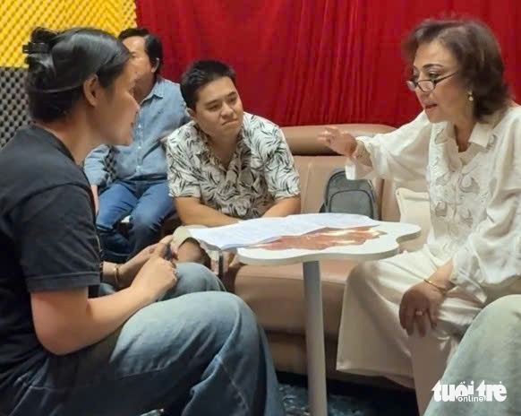 Hoài Thanh, Đỗ Quyên trở lại làm thầy - Ảnh 1. Hoài Thanh - Ảnh 1.