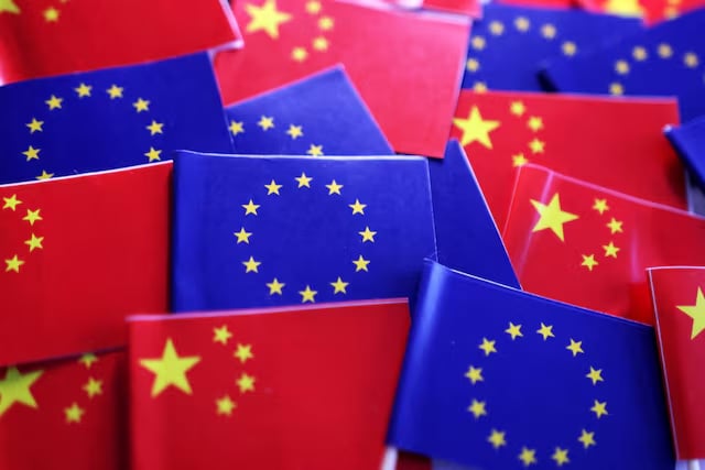 EU to lay out local content rules to strengthen manufacturing, cut China reliance- Ảnh 1.