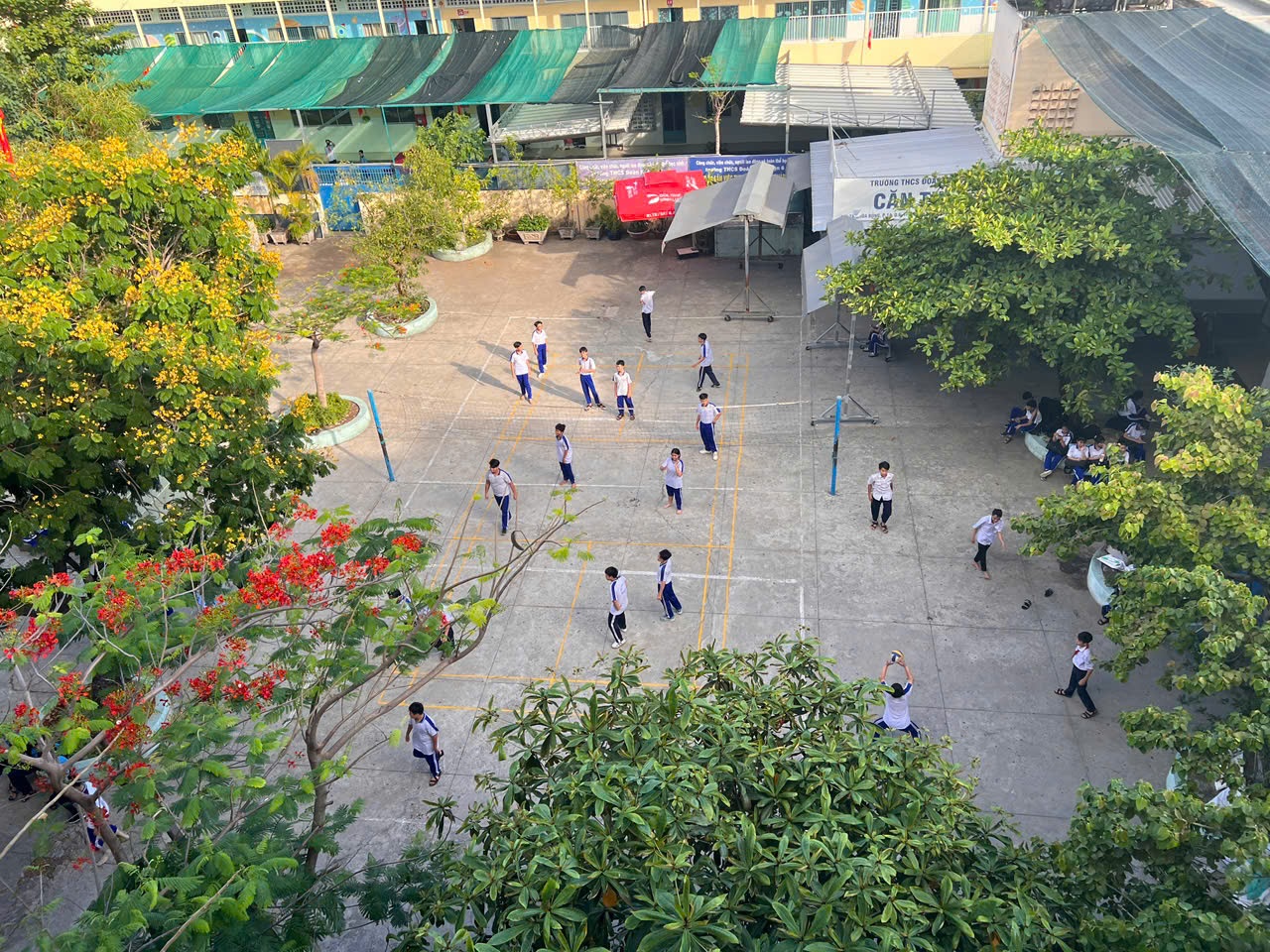 tuổi xanh - Ảnh 1.