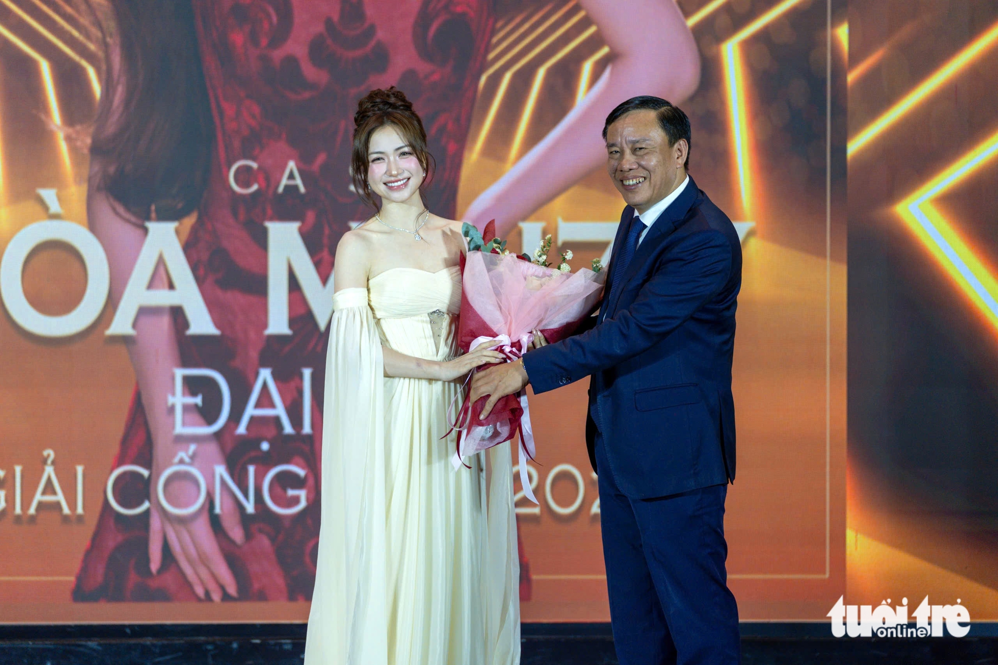 Hòa Minzy, Soobin và Đình Bắc có điểm chung gì? - Ảnh 1.