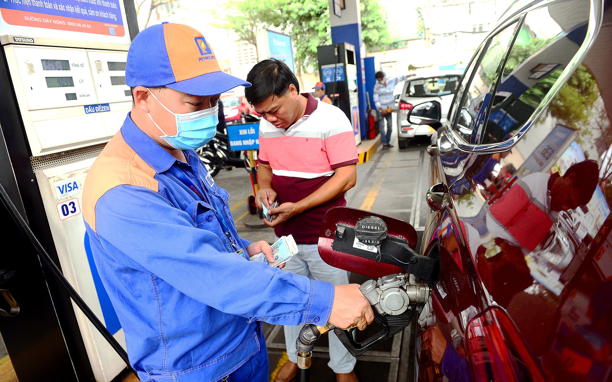 Loạt ô tô ở Việt Nam chạy 100km chưa hết 100.000 đồng tiền xăng, có mẫu 'ăn ít' hơn cả xe máy - Ảnh 10.
