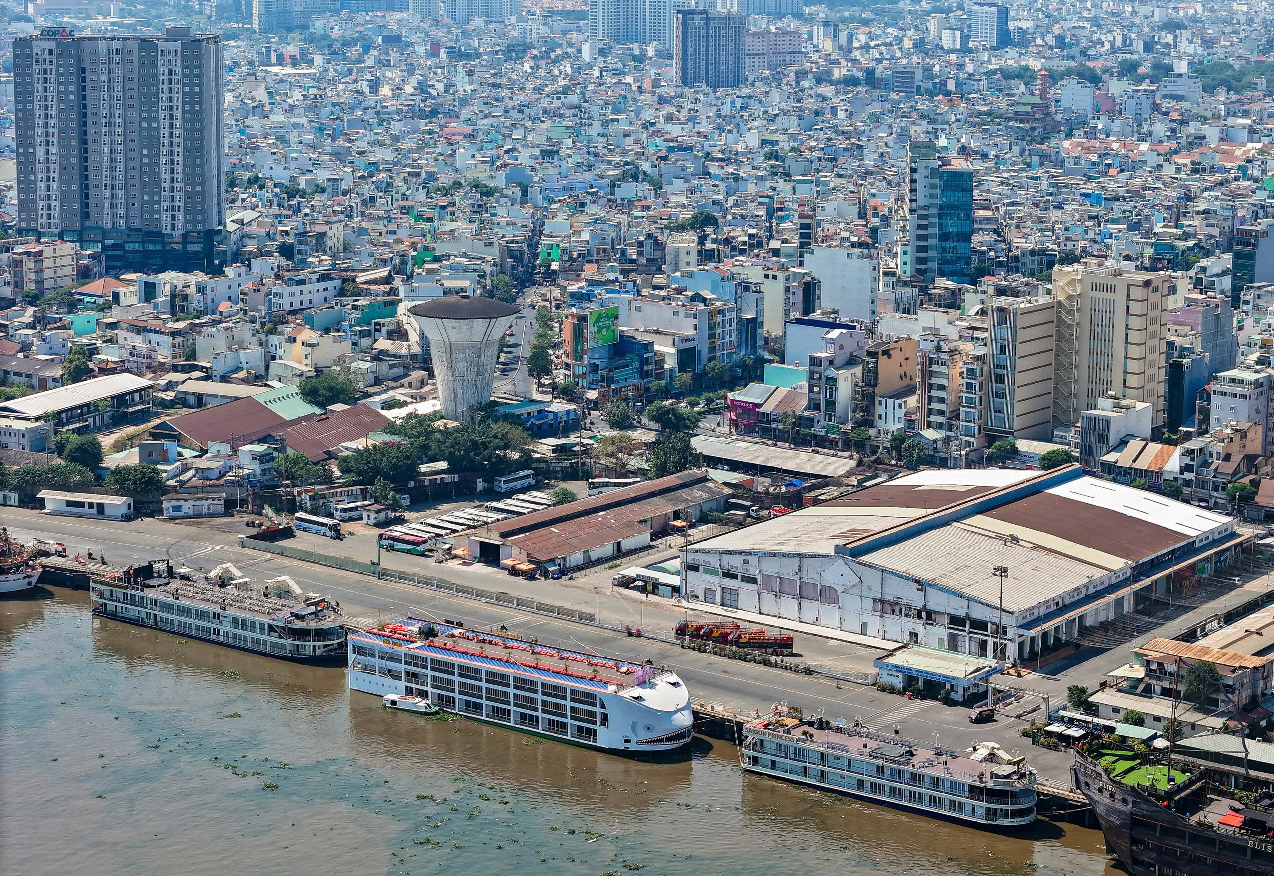 TP.HCM bãi bỏ chủ trương đầu tư khu phức hợp Nhà Rồng - Khánh Hội - Ảnh 1.