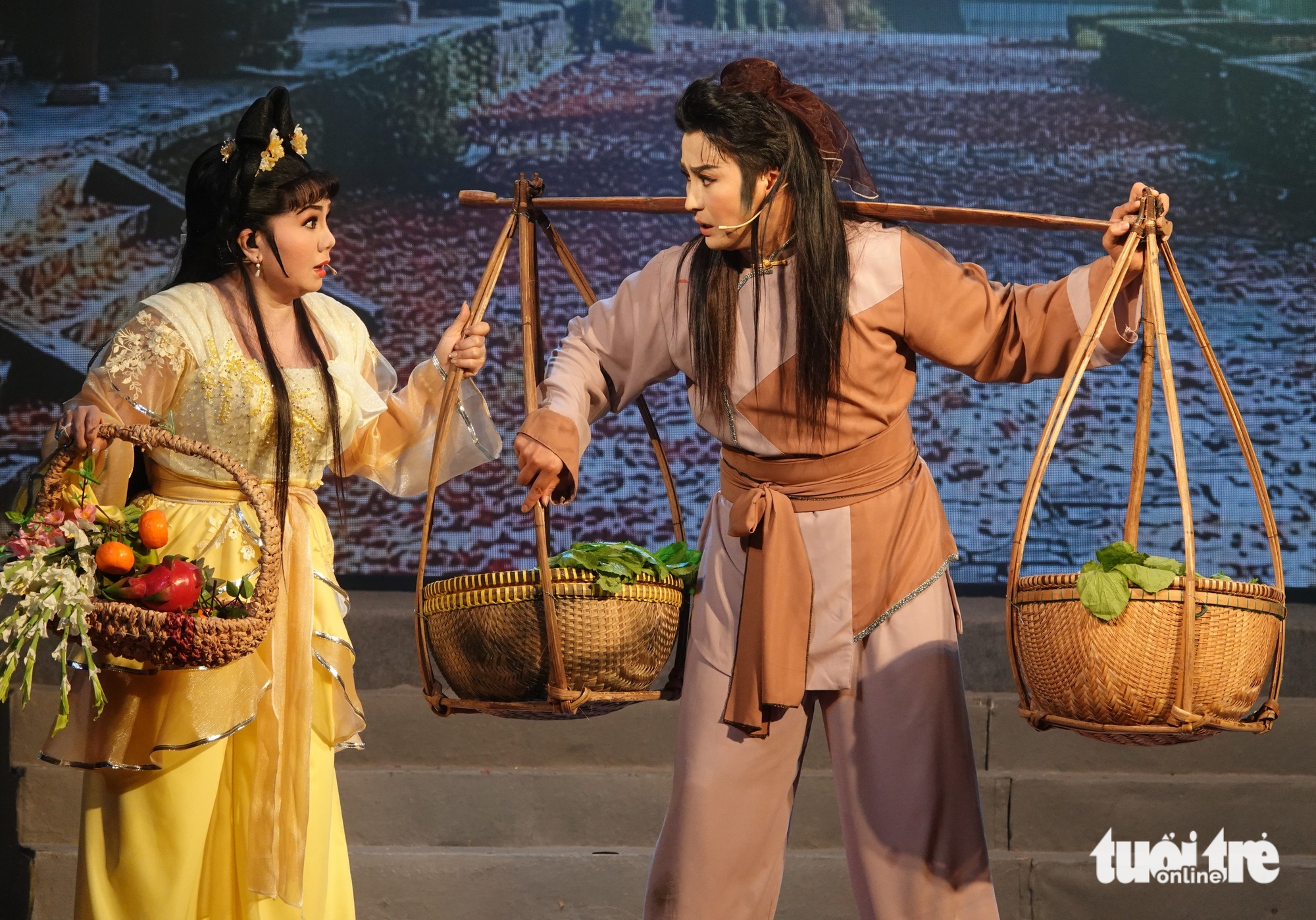 Tú Sương - Ảnh 1.