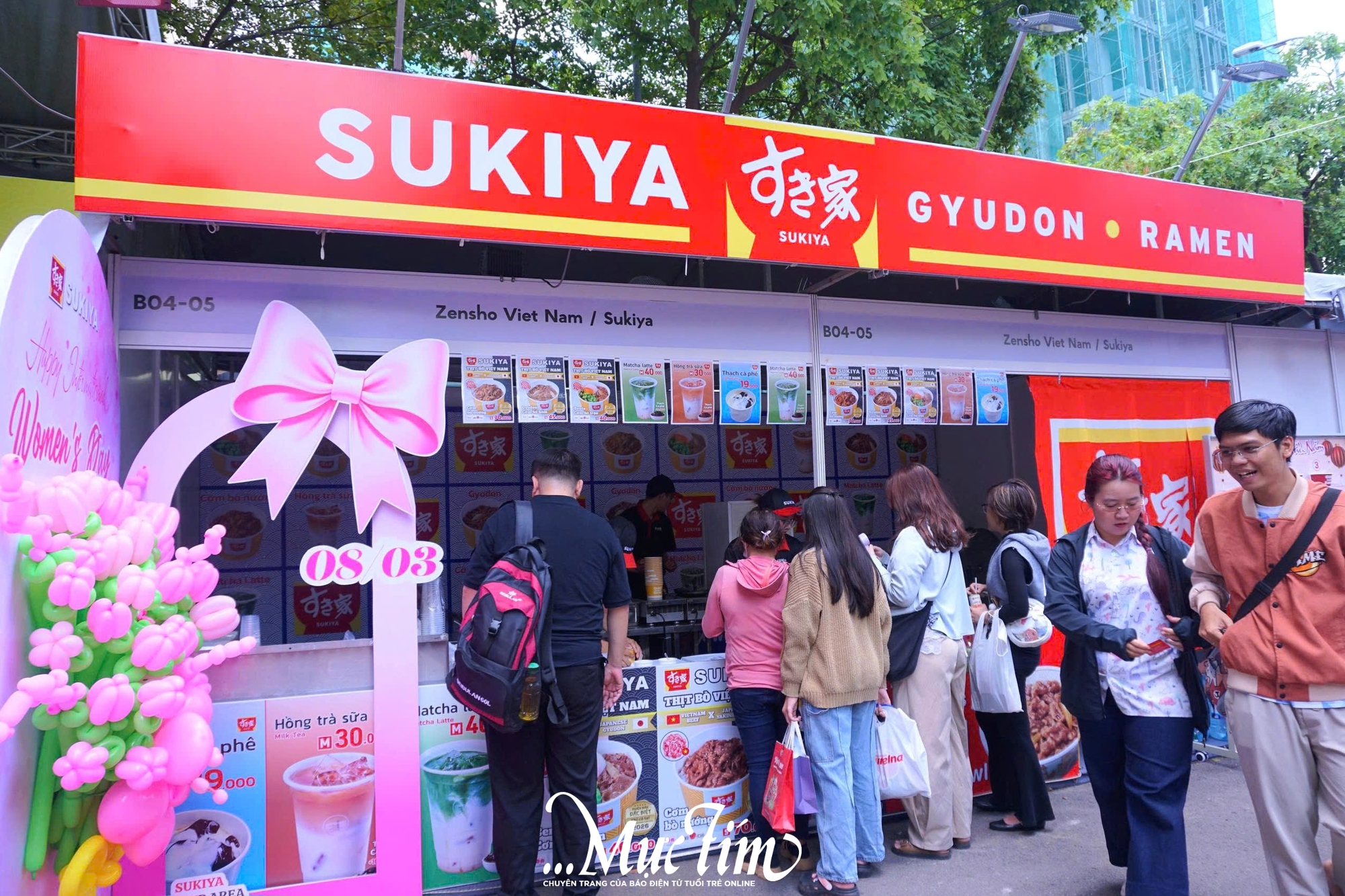 Dạo quanh thiên đường ẩm thực và trải nghiệm văn hóa độc đáo tại Lễ hội Việt - Nhật lần thứ 11 - Ảnh 2.