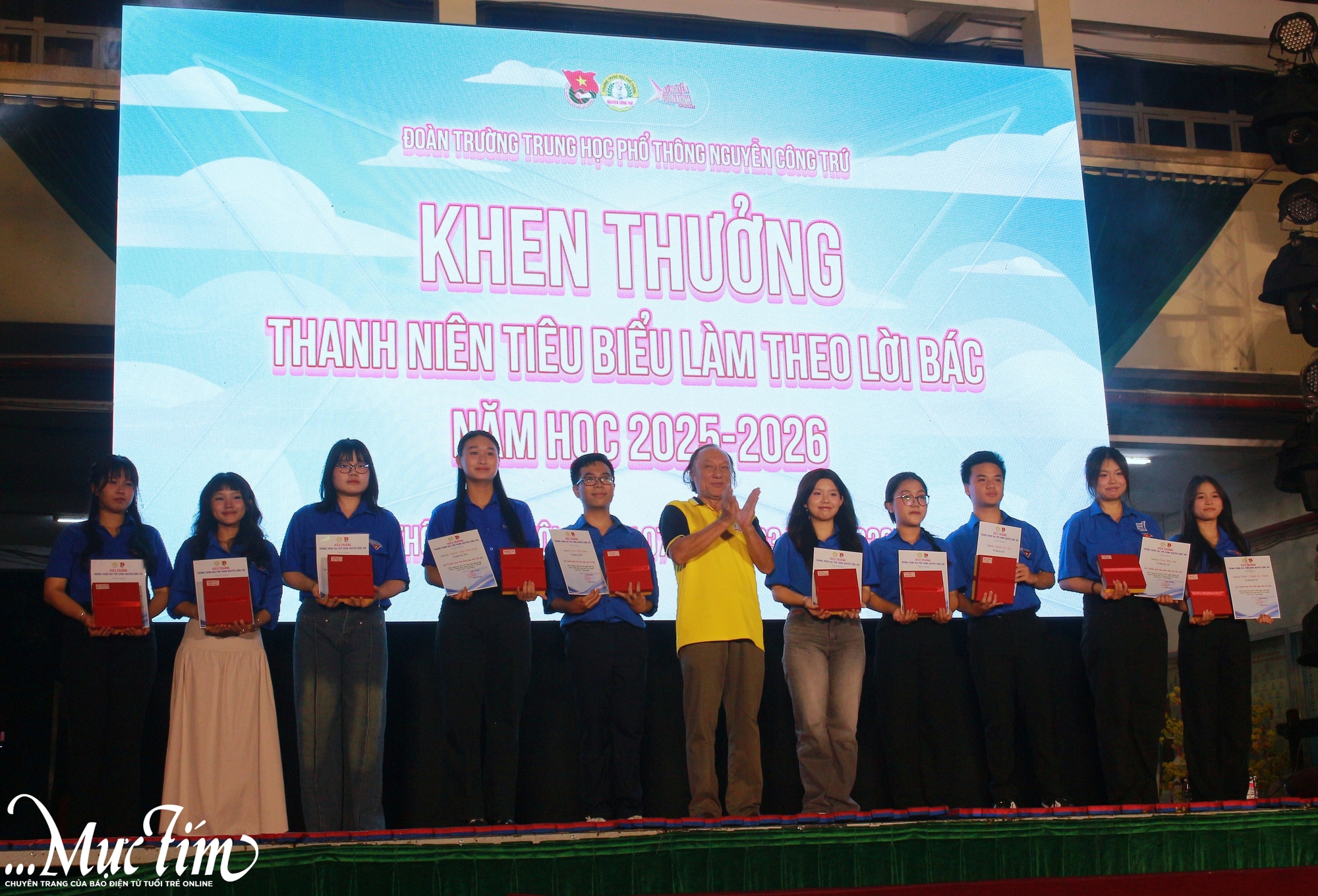 Teen Trường THPT Nguyễn Công Trứ 'vươn mình' trong trại trưởng thành- Ảnh 3.