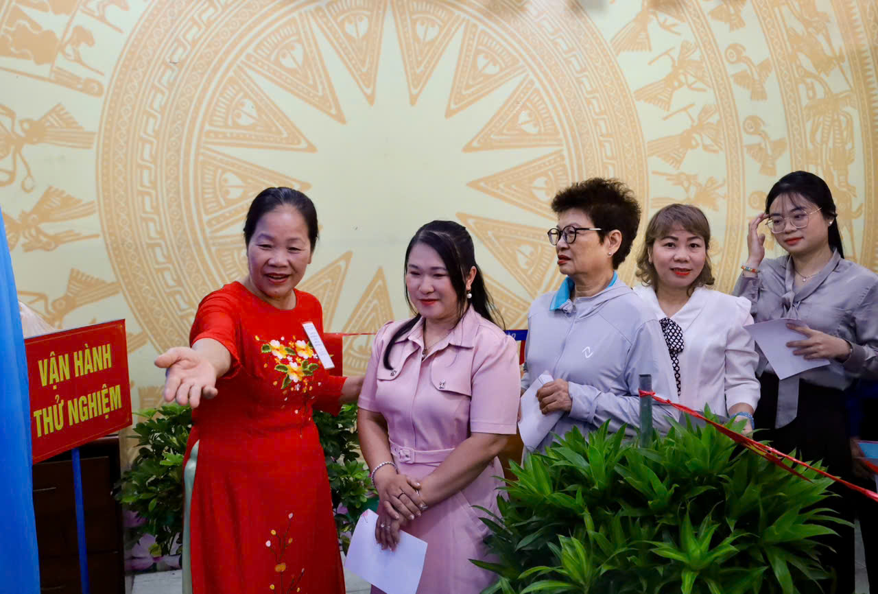 Phường Diên Hồng, TP.HCM vận hành thử nghiệm bầu cử 'giống như thật' - Ảnh 1.