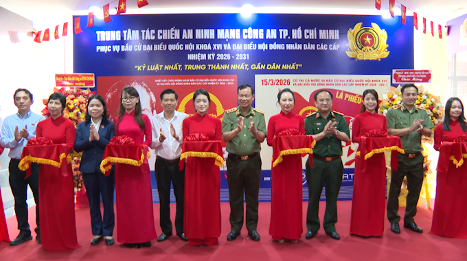 Công an TP.HCM ra mắt Trung tâm Tác chiến an ninh mạng - Ảnh 1.