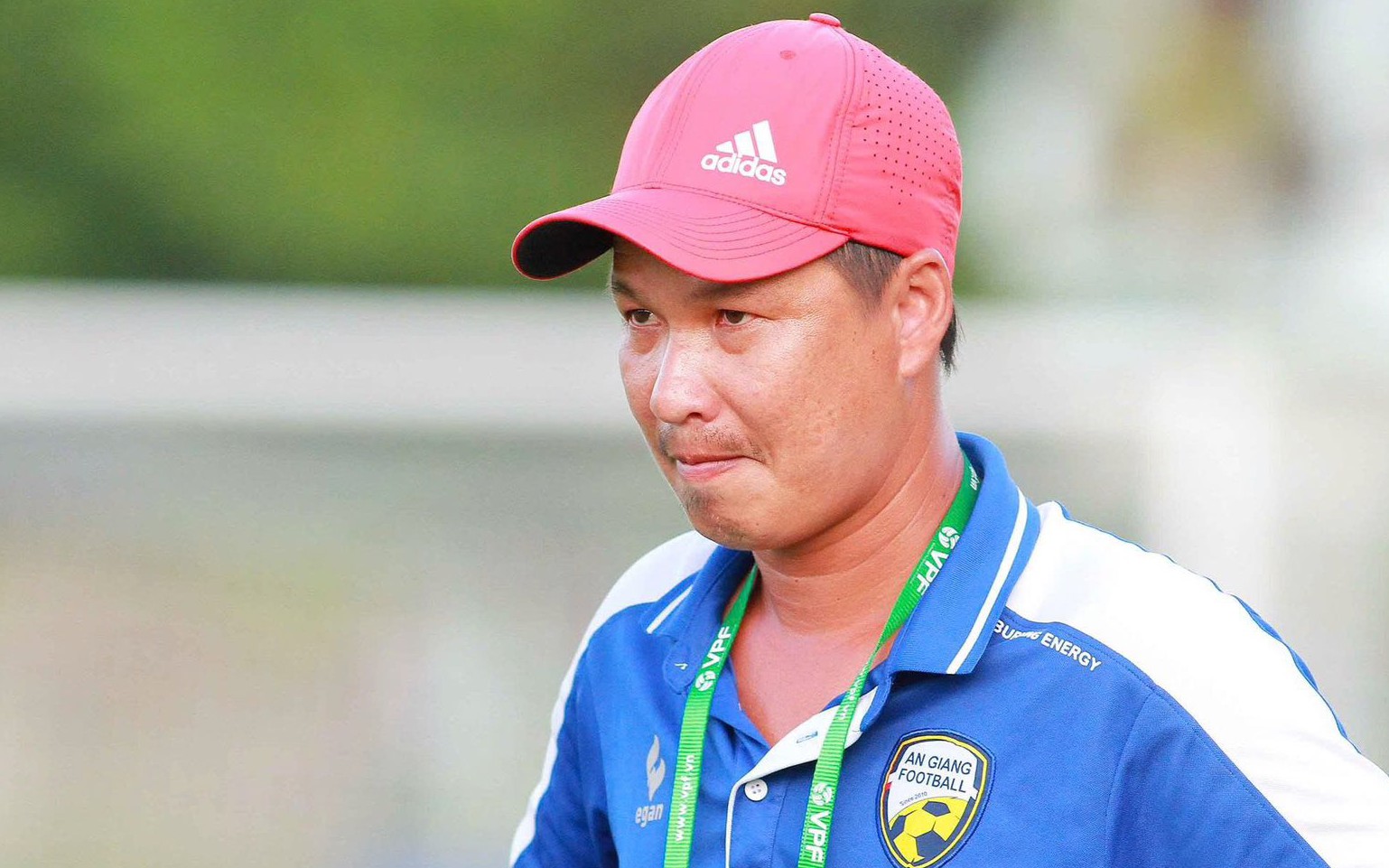 Siêu phẩm từ giữa sân giúp CLB Đồng Nai xây chắc ngôi đầu - Ảnh 1.